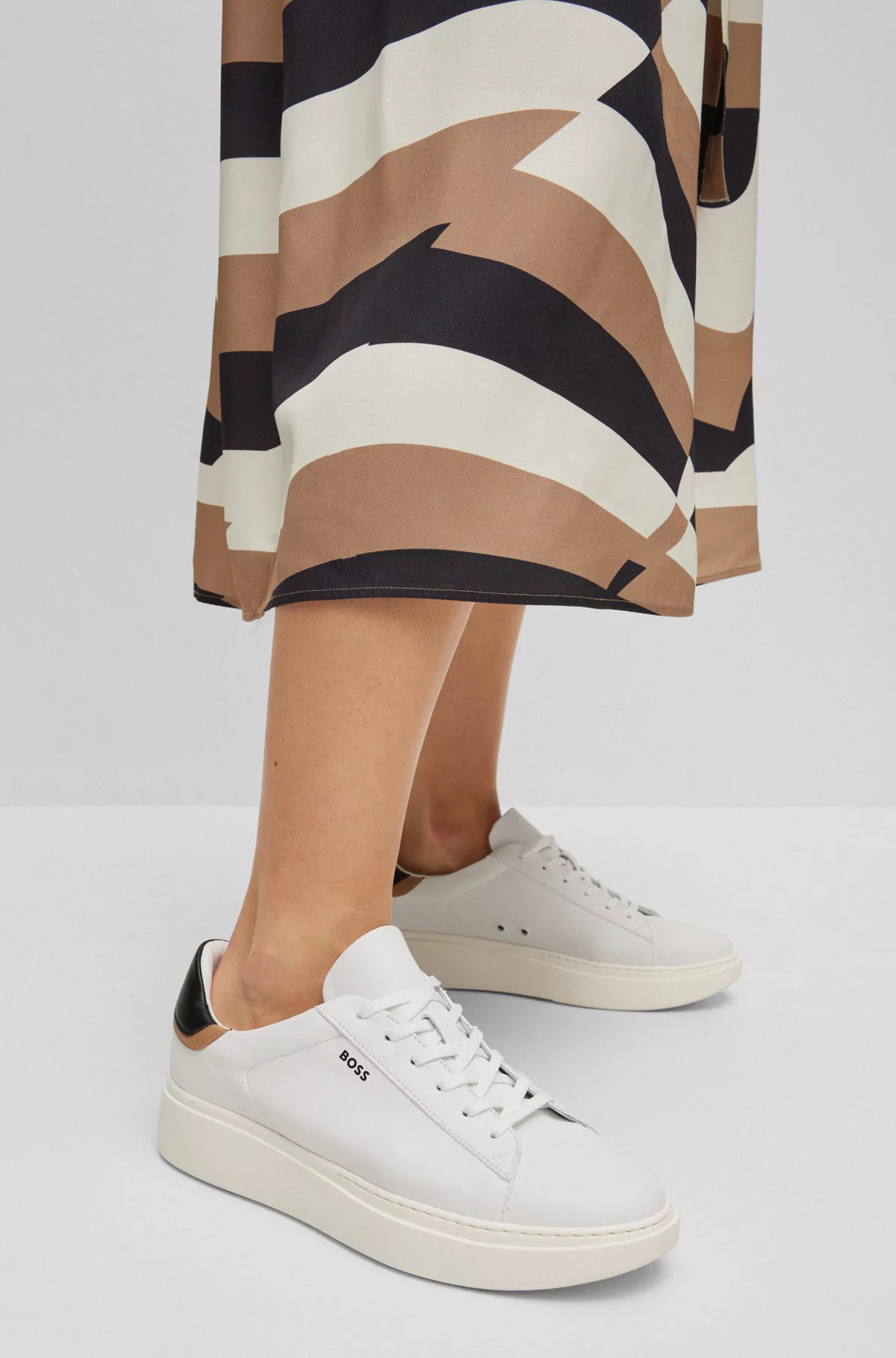 Low-top trainers with signature details | HUGO BOSS(FI)