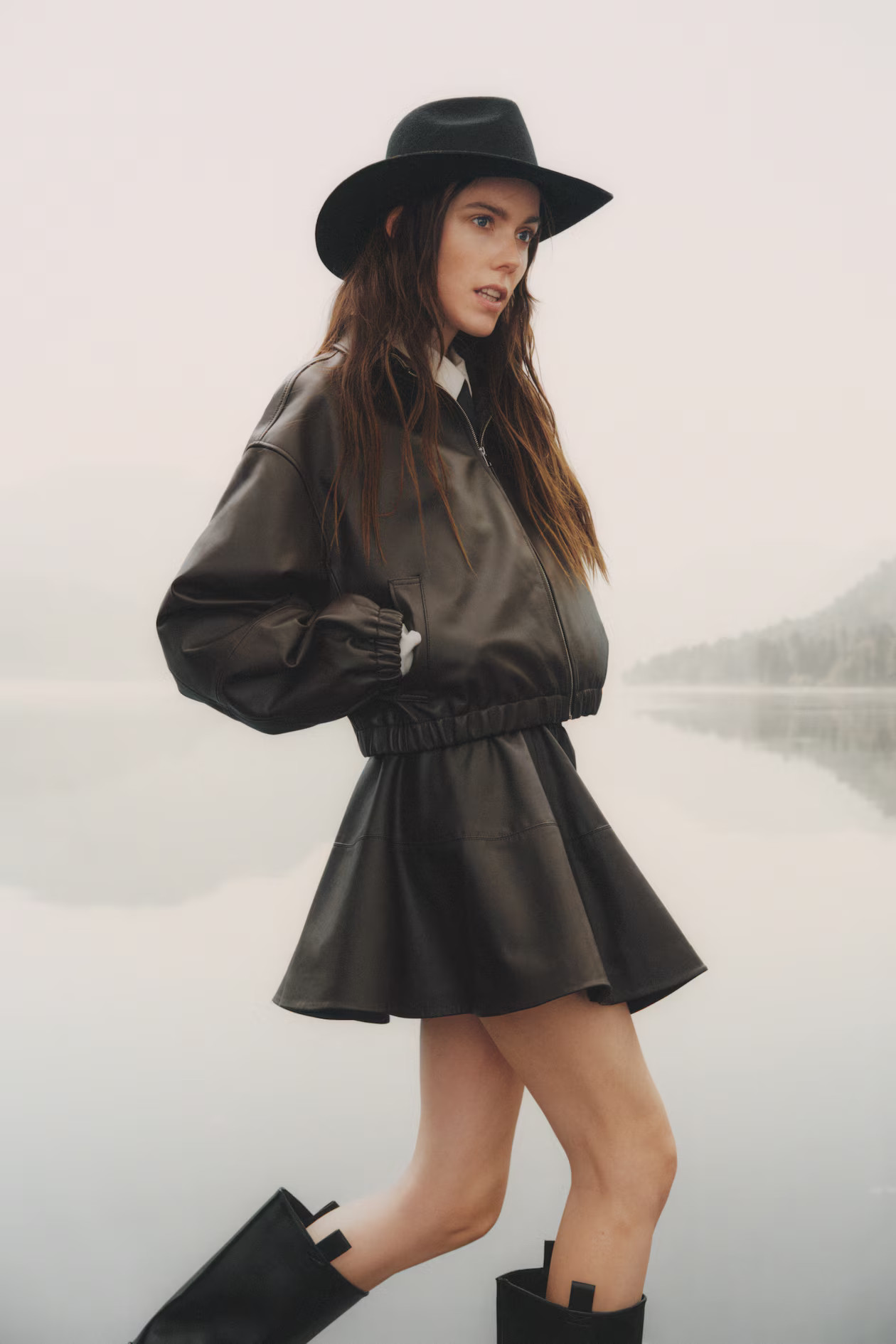 Flared coated skirt | H&M (UK, MY, IN, SG, PH, TW, HK)