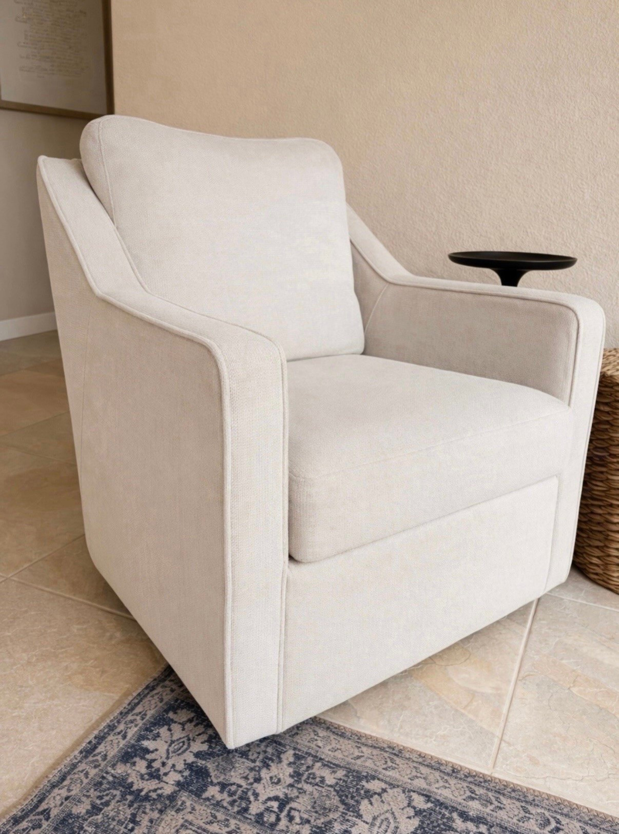 ✨ flash deal now 61% OFF 👏 this PB style swivel accent chair is honestly giving major designer living room vibes 🙌

love the soft neutral fabric + cozy oversized look without the Pottery Barn price tag ✨

✔ swivel accent chair
✔ elevated designer-inspired style
✔ neutral color options
✔ cozy deep seating
✔ perfect for living rooms + reading corners
✔ looks SO high end styled in pairs

such a good time to grab larger furniture pieces because these sales usually disappear fast after the holiday weekend ✨

will put this one + more of my favorite flash deals below 👏

#LTKSaleAlert #LTKHome