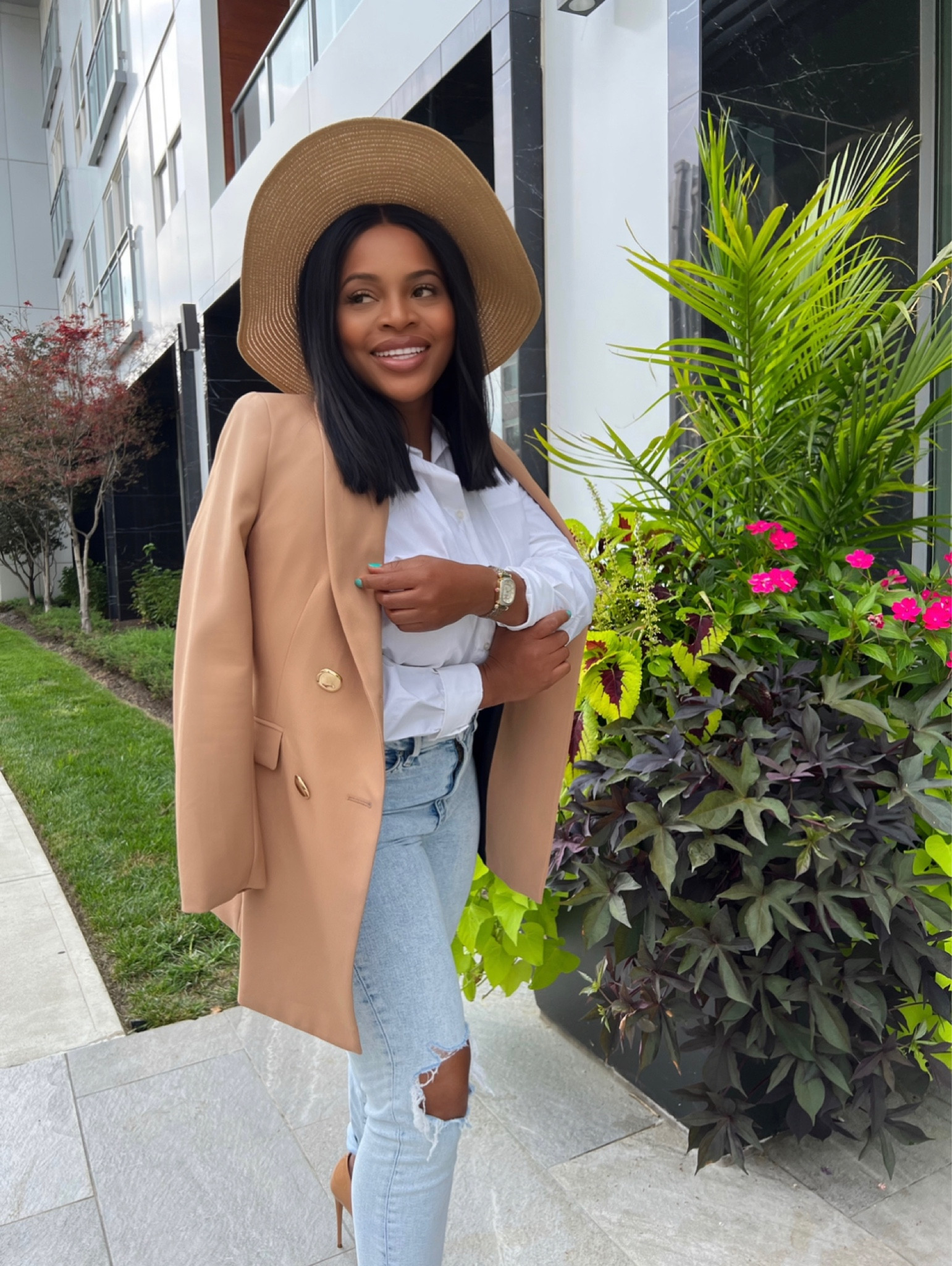 Shop fall outfits 

#LTKtravel #LTKBacktoSchool #LTKshoecrush