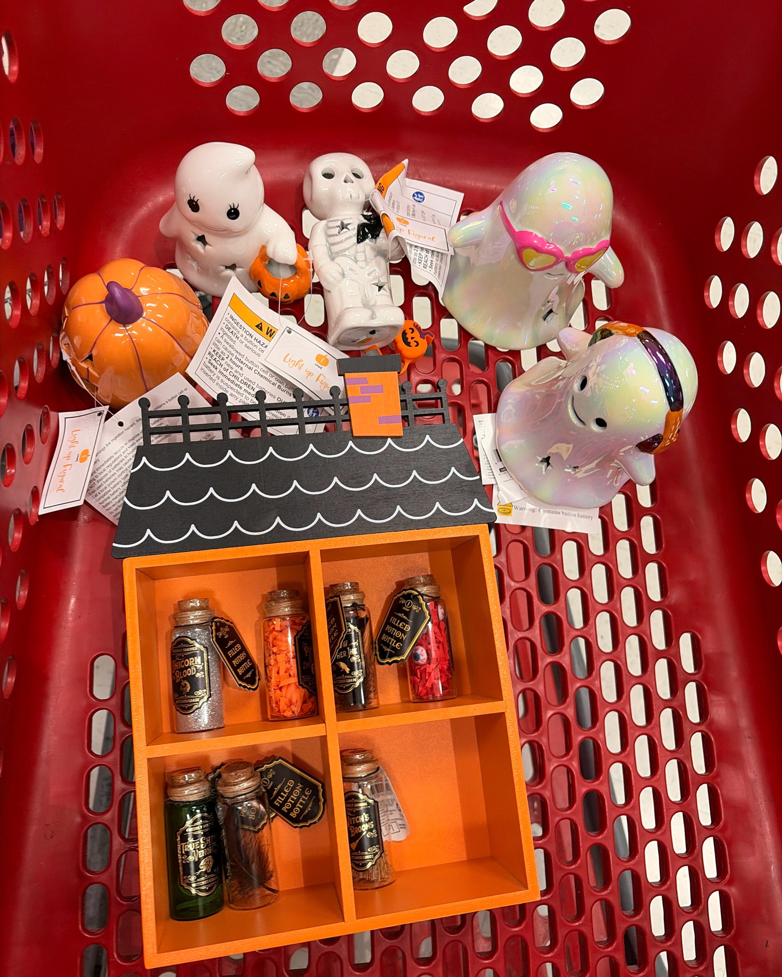 Here’s my Halloween Target haul!!🎯🎃😍 You’ll see some things that I didn’t show in my cart because I noticed them after I checked out so I had to quickly get to go jump back in line to buy!☺️ When I got home, I set all of them up for you to see what I got on this trip and how cool they look when they light up!😊 I bought these to decorate for the spooky season and picked out the Popcorn stand and Play to win stand for my oldest daughter’s desk at her work!👻🤩 She loves changing out her straw toppers and got the pumpkin & tombstone set!🎃🪦😁 Have you seen these or got any of them?🤔

#newattarget #halloweenfinds #halloweenhaul #shoppinghaul #targethalloween

#LTKmomlife #LTKKids #LTKSeasonal
