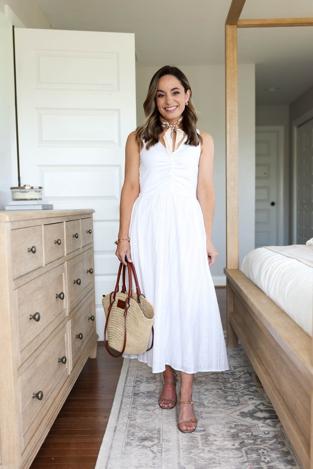 Neutral summer outfits for petites! 

Dress (LOFT): petite xxs - sold out in petite
Shoes (LOFT): true to size, toe strap is snug

*added a few white dresses/skirts you could also create this outfit with  

My measurements for reference: I’m 4’10” and 105lbs. My bust, waist, and hip measurement is 32”, 24”, and 36”.