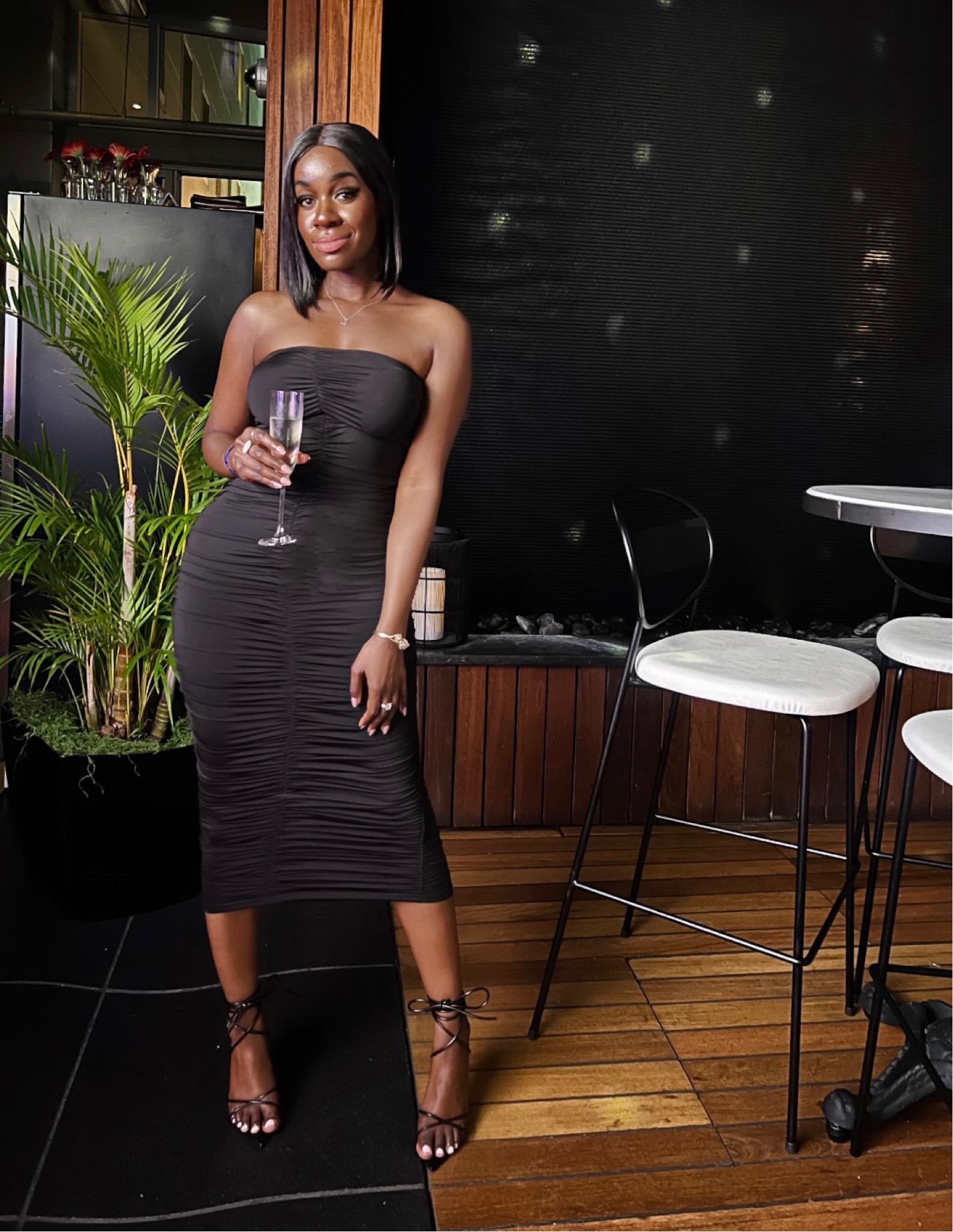 loving this body on dress and strapped heels! dress linked has all different colors ;) 

#LTKshoecrush #LTKxNSale #LTKcurves