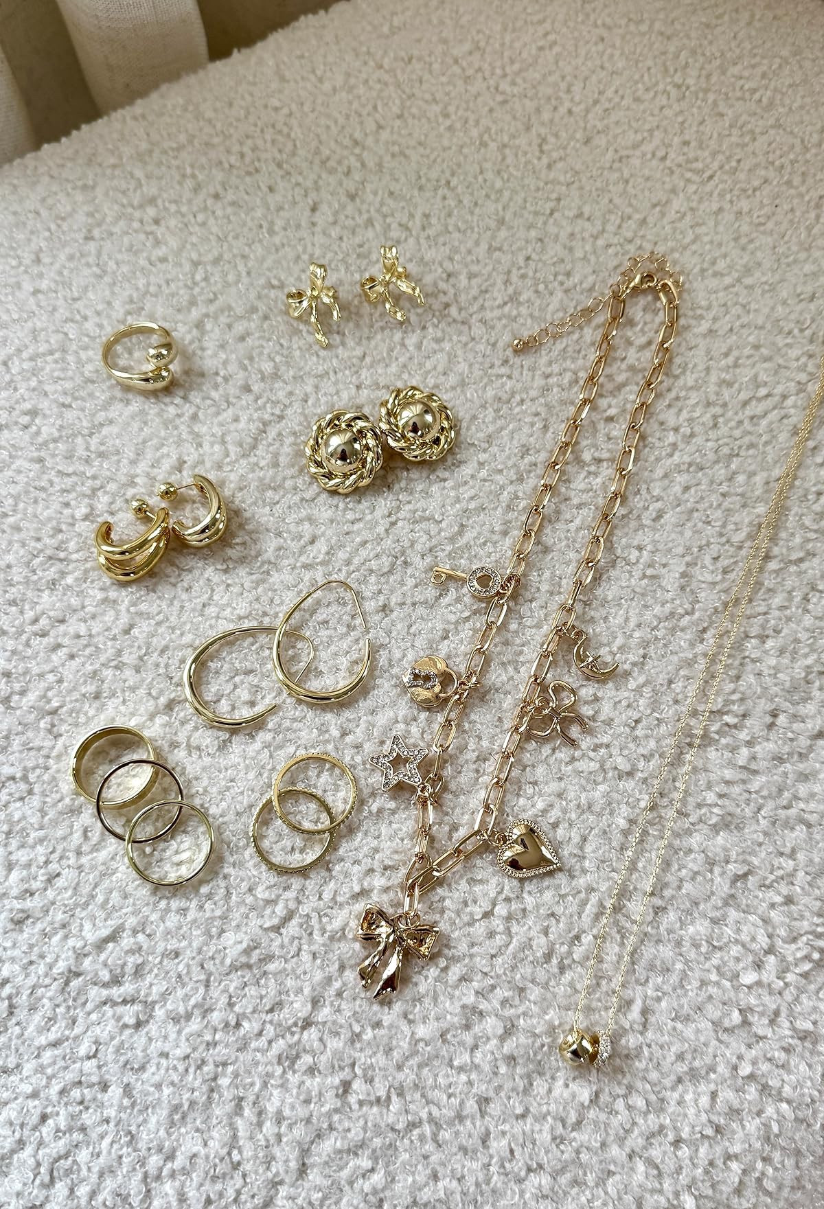 Amazon jewelry haul! All of these are under $16 and don’t tarnish!! 


#LTKSeasonal #LTKFindsUnder50 #LTKSpringSale