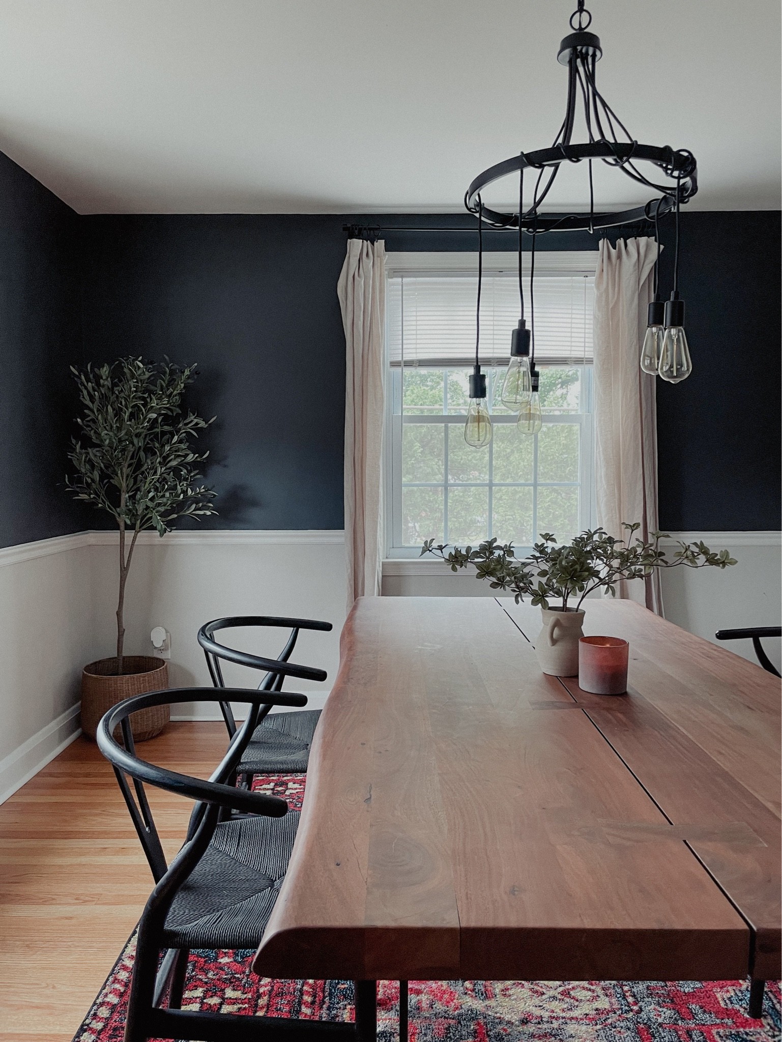 dining table, fall

Chairs, table, light, decor

#LTKSeasonal #LTKhome #LTKHalloween