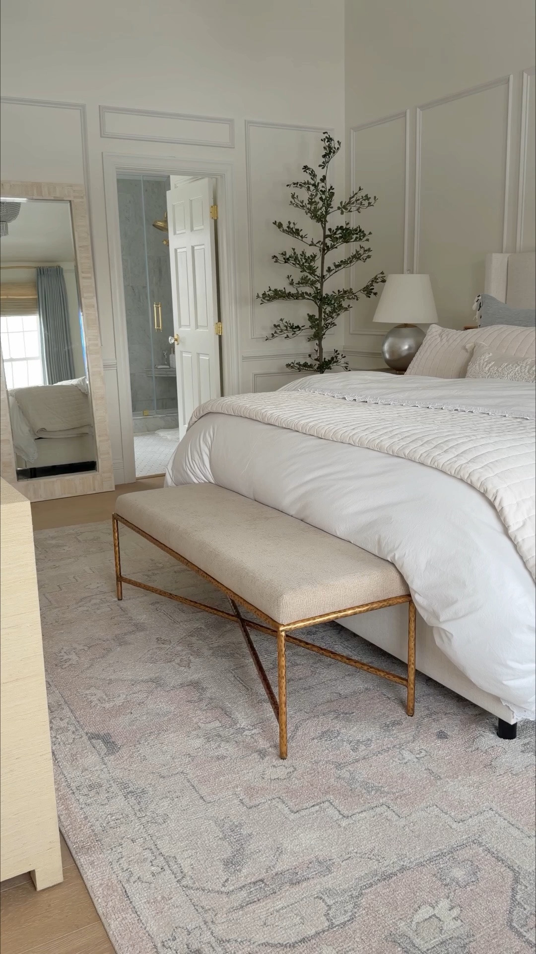 The perfect end of bed bench does exist! This would also be great in an entryway or living room. I have mine styled with a king size bed but it would also work with a queen. 

This is the beige/gold combination. 
Bed is in the Classic talc linen. 
Quilt is the color ivory. 
Curtains are in winter sky, and shade is lay-coconut.

#LTKmorningroutine #LTKHome #LTKSeasonal