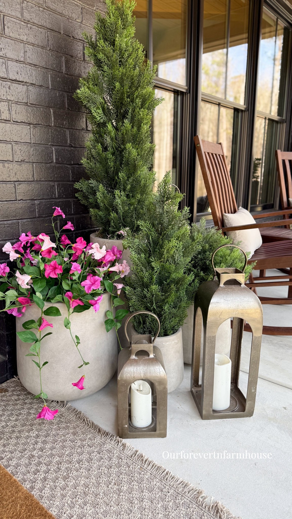 These went viral for a reason 🤍
I’ve had these outdoor lanterns for multiple seasons now and they’re still one of my most asked-about pieces.
They’re currently on a major sale and already going fast. Available in both brass and black, and 4 sizes. 
If you’ve been eyeing them, I wouldn’t wait! Linking them here while they’re still in stock.



#LTKHome #LTKSaleAlert