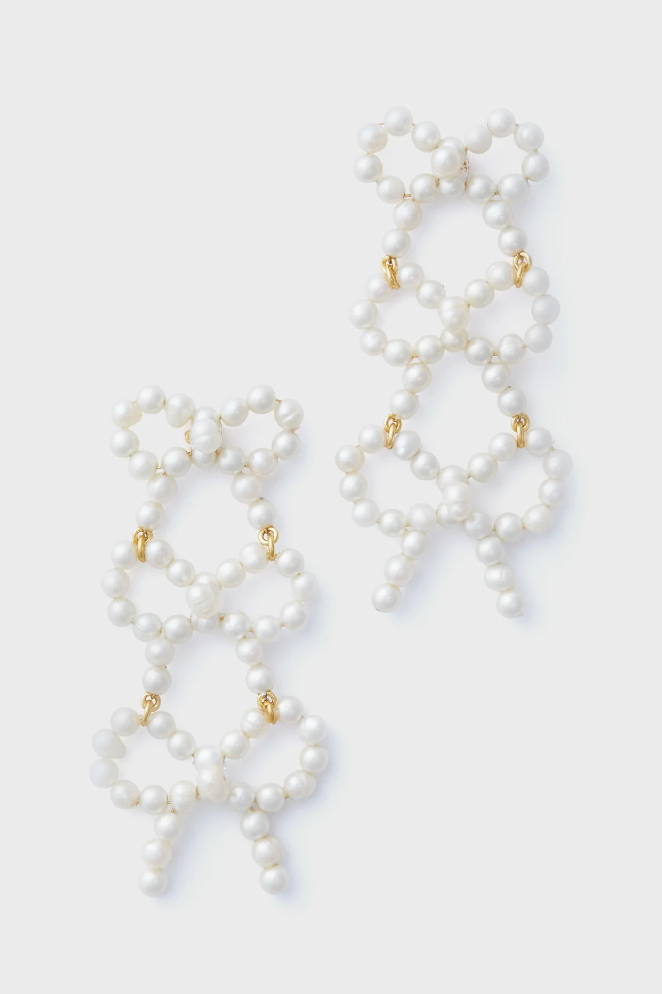 Pearl Leighton Bow Earrings | Tuckernuck (US)