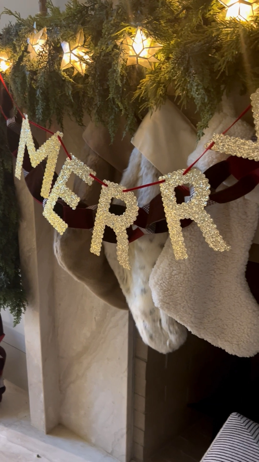 Garland, stockings, & lights! The mantle is my favorite part to decorate🔥

Dressupbuttercup.com #dressupbuttercup #dederaad



#LTKSeasonal #LTKHoliday #LTKHome