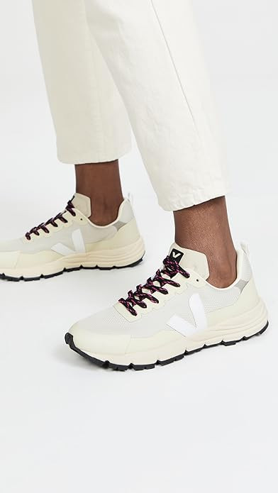 Veja Women's Dekkan Sneakers | Amazon (US)