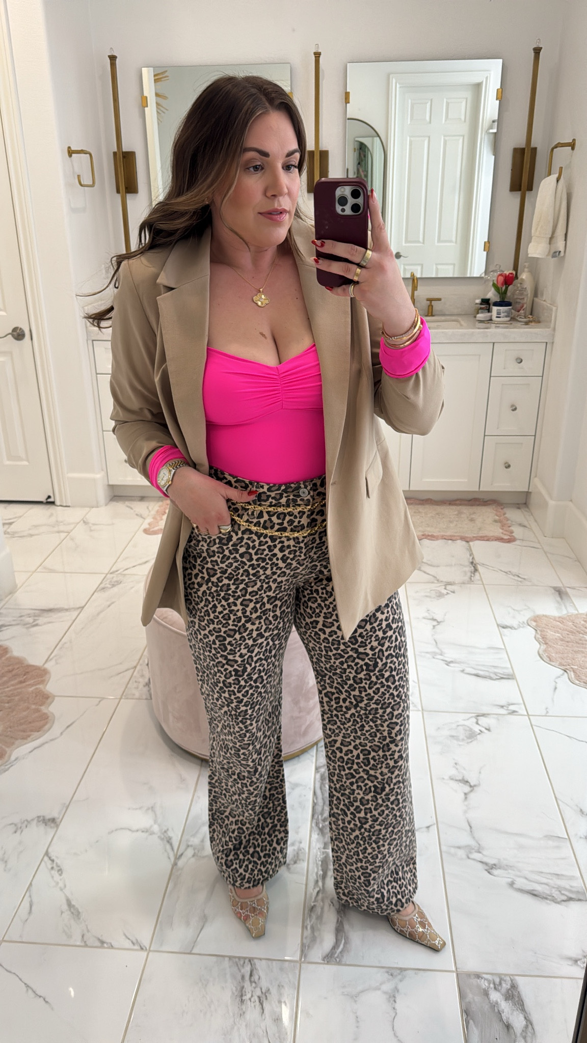 curvy midsize hot pink and
leopard outfit! wearing size xl in bodysuit and size 31 in denim 

#LTKFindsUnder100 #LTKMidsize #LTKSeasonal