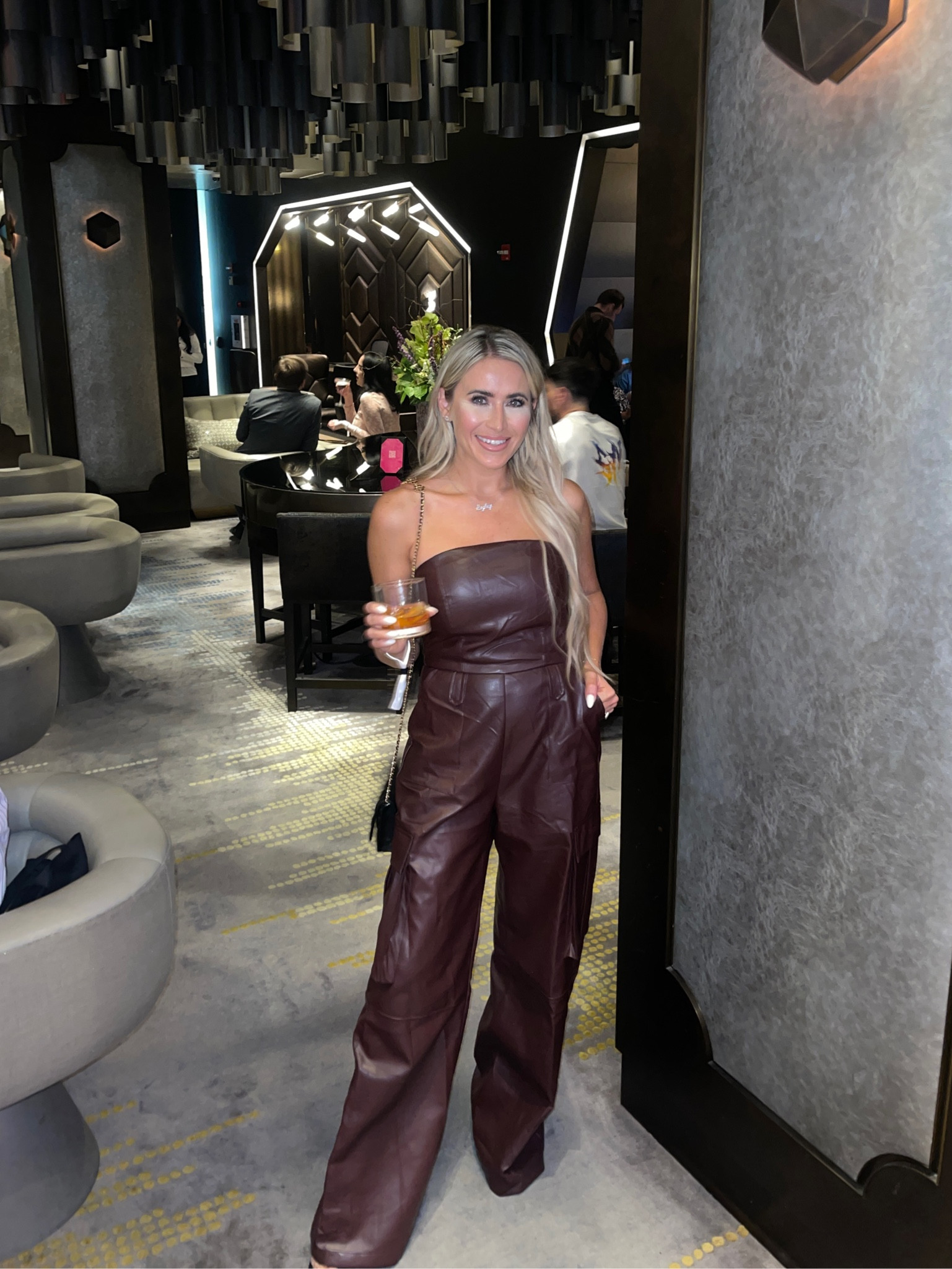 First stop for #NYFW 

Save 25% off my jumpsuit with code Hayley25 

#LTKTravel #LTKNYFW