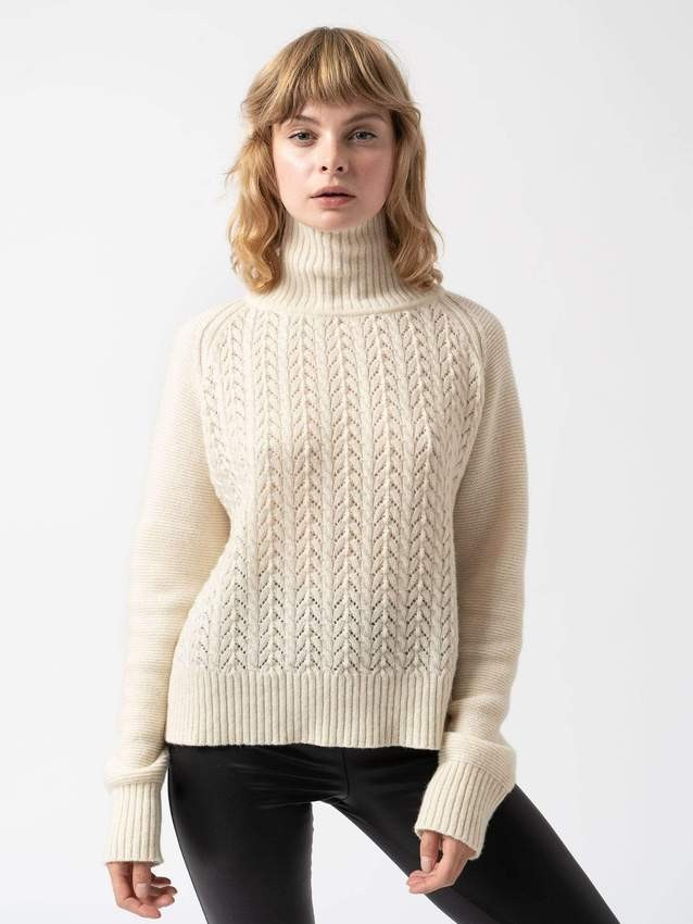 Glen Cable Knit Short Sweater - Cream | Saint + Sofia (Global)