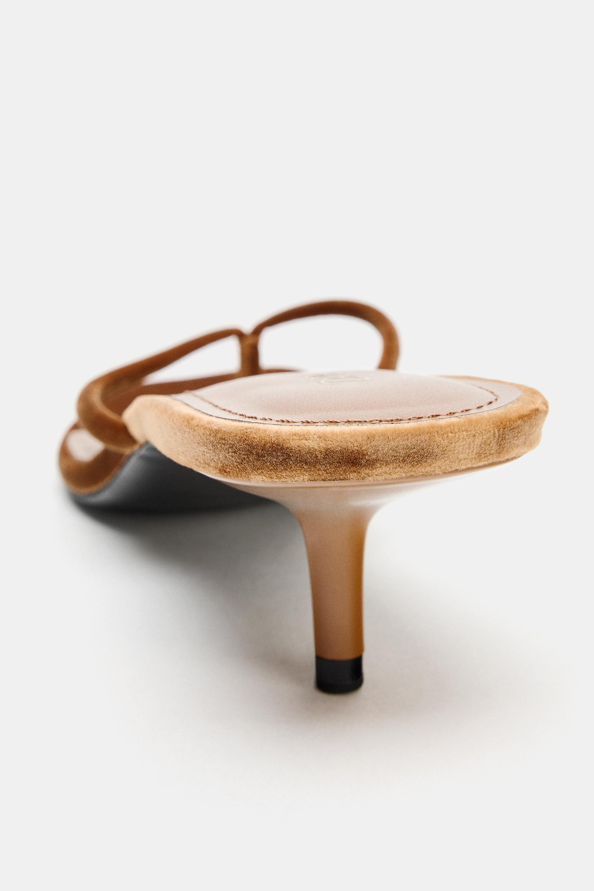 VELVET-EFFECT SANDALS | Zara UK