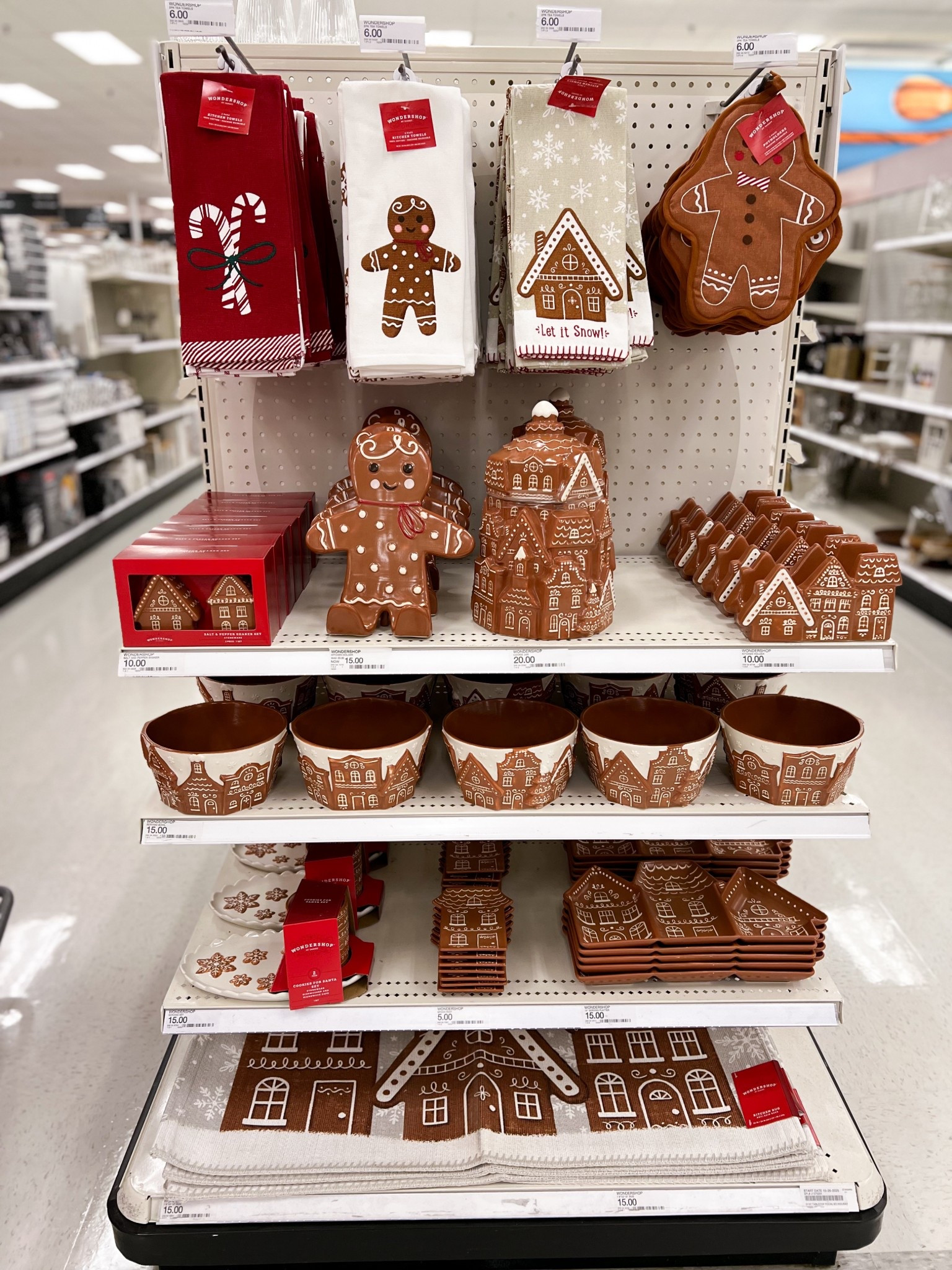 New gingerbread collection 

#targetfinds #targetchristmas 

#LTKHoliday #LTKHome #LTKSeasonal