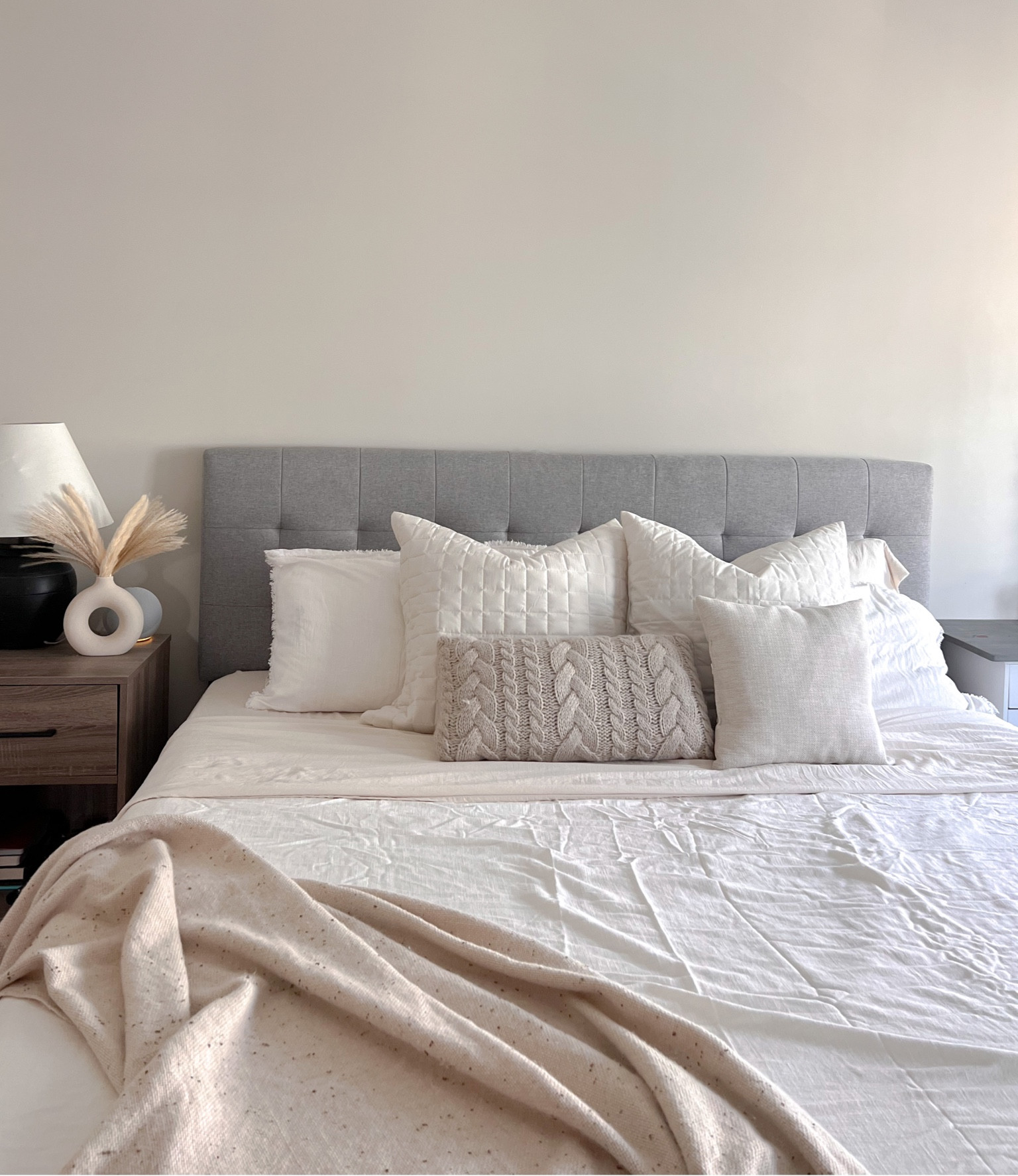 Neutral bedding shams 

#LTKhome