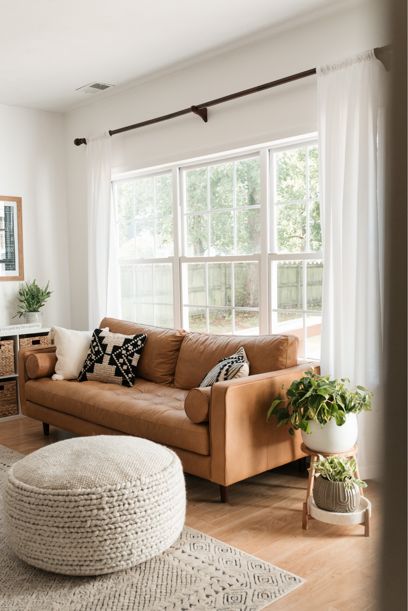 Boho modern living room / office playroom 🤍

Leather couch, Boho living room, Tribal rug, Plant house, White Curtains, Home decor, Home inspiration

#LTKhome #LTKfamily #LTKFind