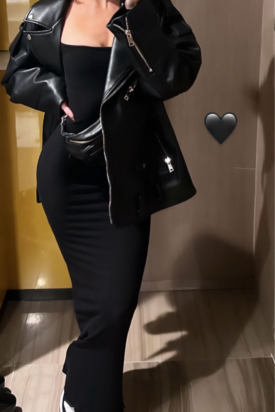 when traveling it’s so much easier to bring all black or neutrals - everything matches everything 😂

#LTKtravel