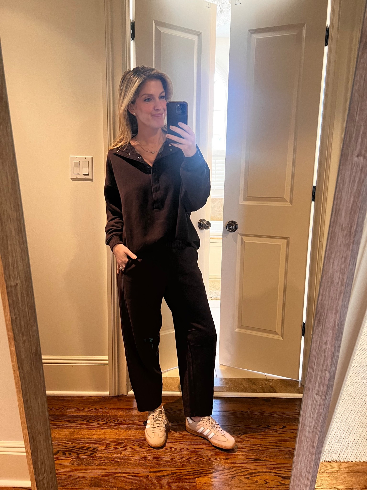 Coziest Aerie set - 40% off today!

#LTKCyberWeek #LTKFindsUnder50 #LTKSaleAlert