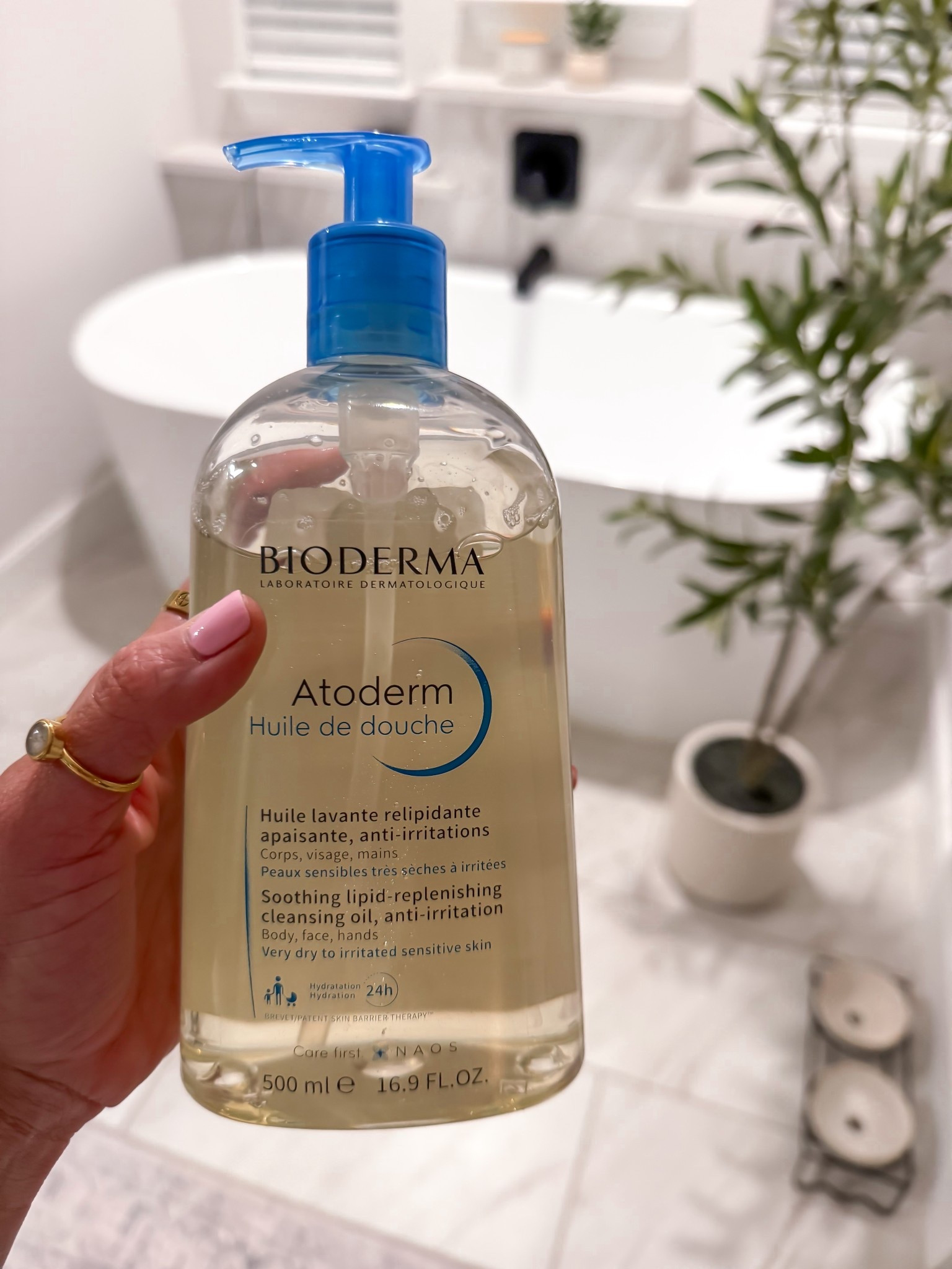 This cleansing oil is very hydrating & I love the way my skin feels afterwards- so soft!