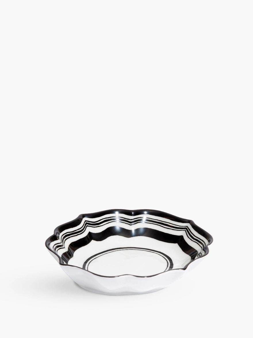 Soap Dish
            White Oval | diptyque (US)