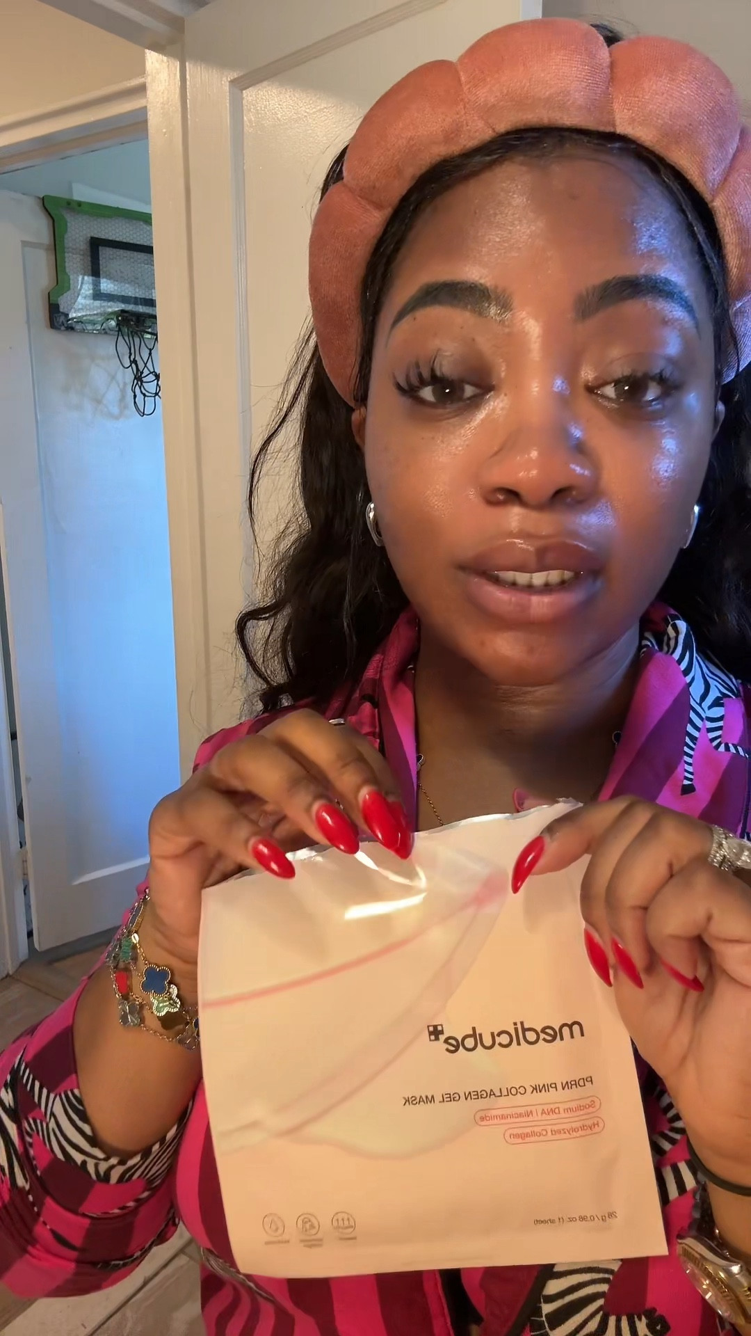 Skincare with me using Medicube 

#LTKmorningroutine #LTKselfcare #LTKBeauty