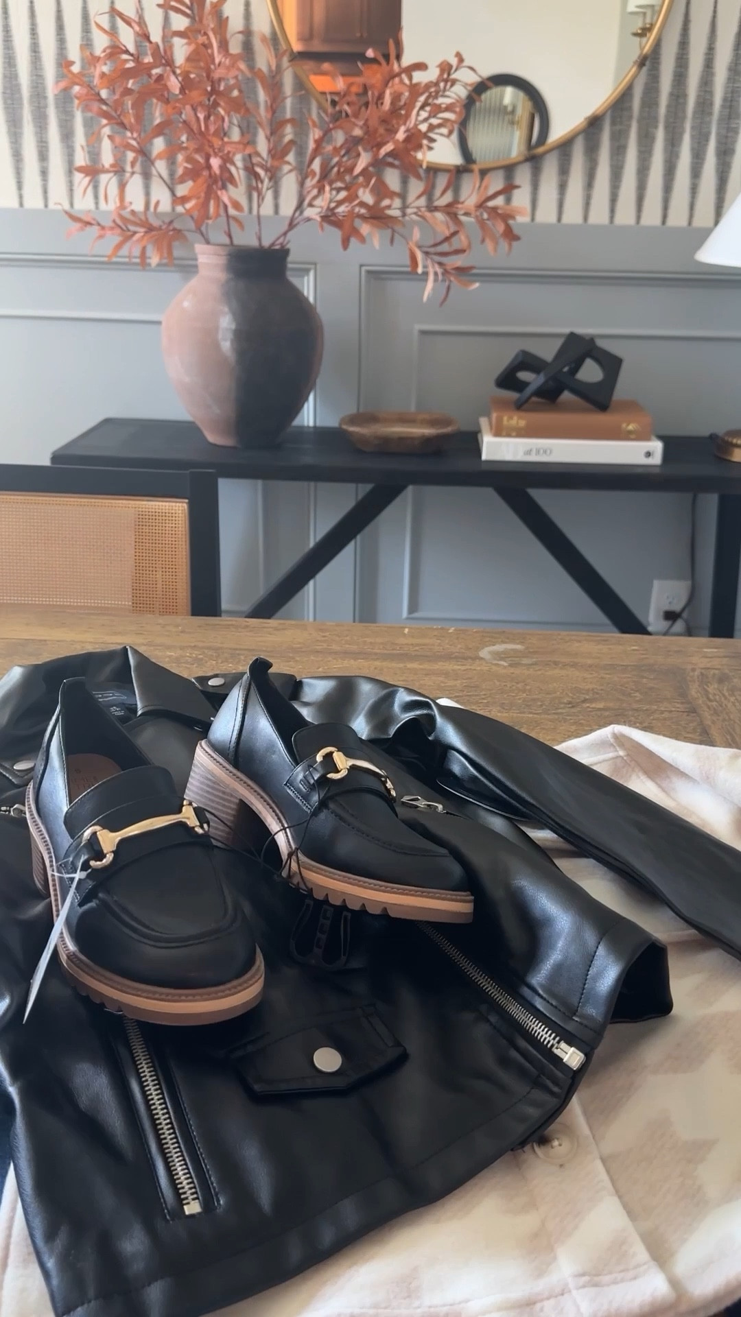 Walmart fall fashion haul! I am in LOVE with all these fall essentials #WalmartPartner the faux leather jacket is so soft and fits amazing (got it in xs), the loafers are also tts and very comfy. What’s your favorite piece? @walmartfashion #walmartfashion

#LTKunder50 #LTKstyletip #LTKSeasonal