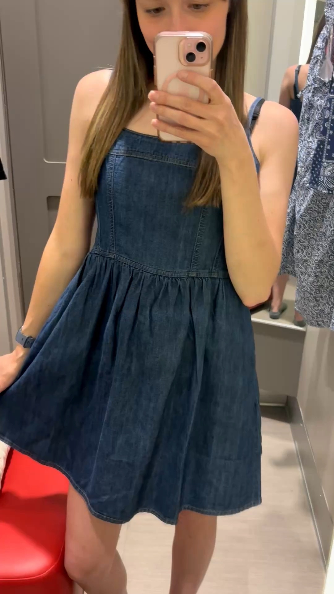 The perfect denim dress for summer with pockets and adjustable straps!