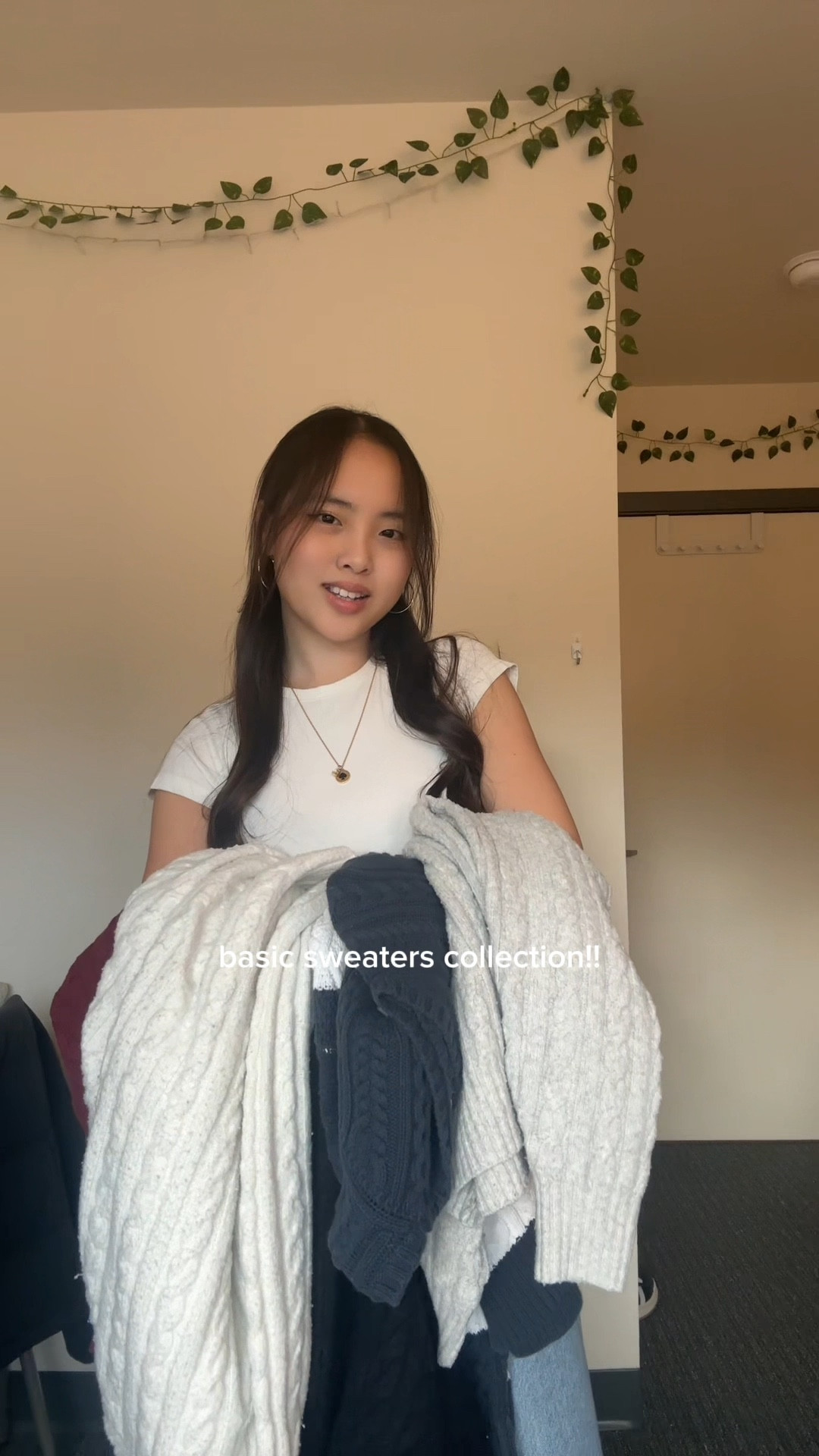 favourite sweaters
1. brandy cable knit sweater (burgundy)
2,3. hollister comfy crew sweater (white,gray)
4. amazon
5. thrifted

#LTKStyleTip