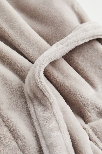 Bademantel aus Fleece | H&M (DE, AT, CH, NL, FI)