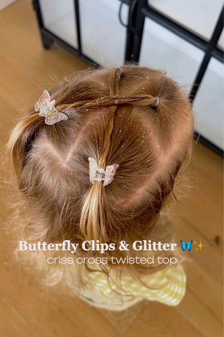 🦋✨
Cutest hairstyle with some Gussy Up bow products. 
Use code NAVYGRACE10 for 10% off 