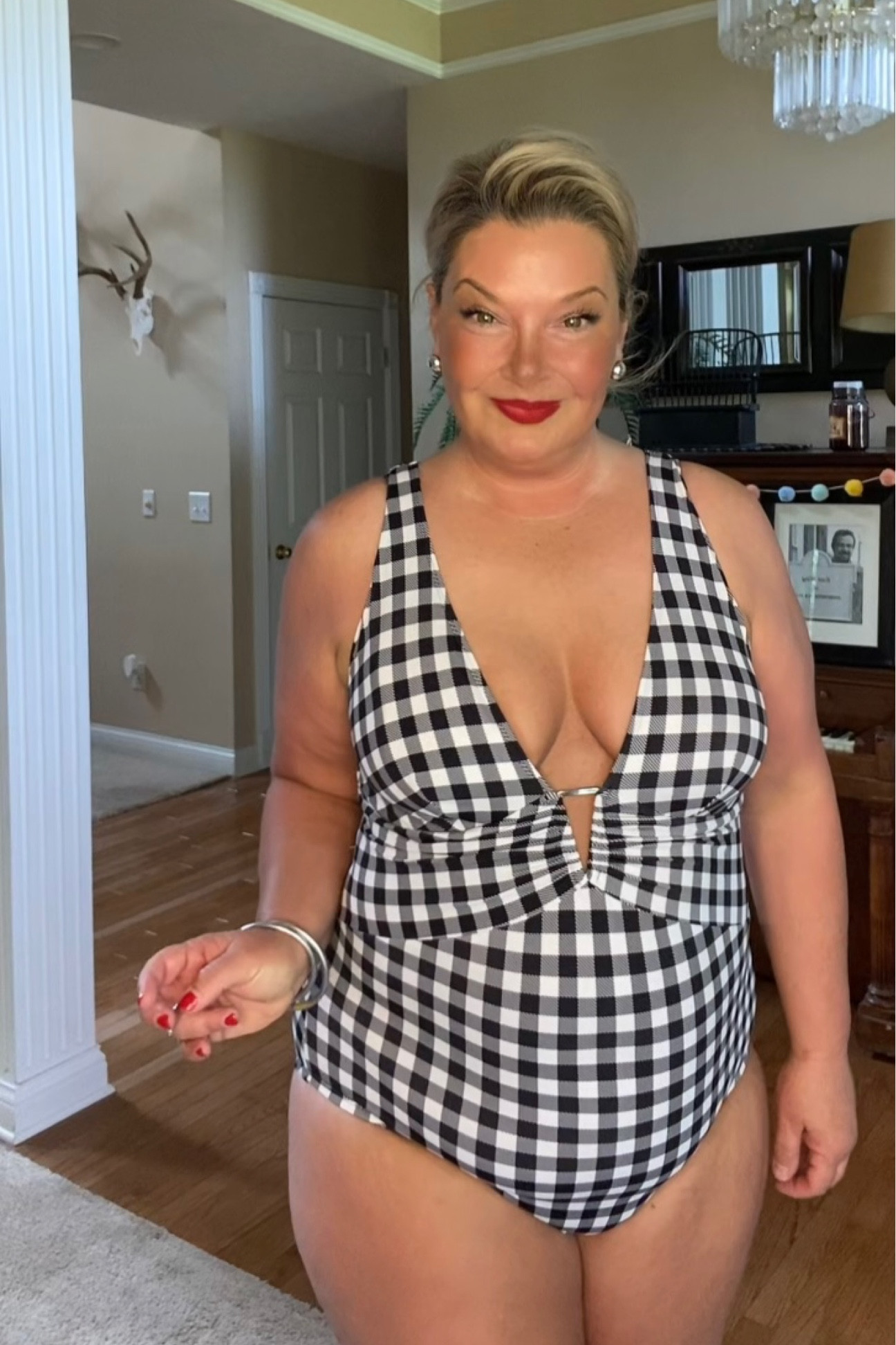 I go GaGa over gingham 🖤

#LTKcurves #LTKSeasonal #LTKswim