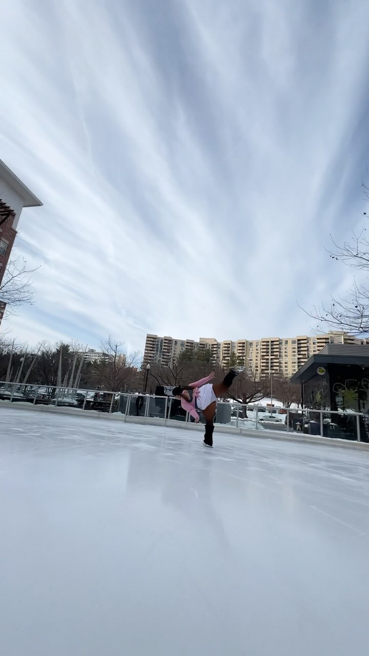 too halara
leo dancewear solutions
skirt aerie
tights sweet mayhem
legwarmers amazon

#LTKPlusSize #LTKActive #LTKMidsize