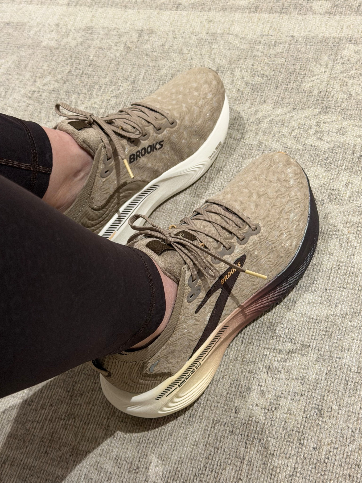 Not only are these the cutest cheetah shoes ever but they are extremely comfortable! It’s been years since I’ve worn Brooks and now I’m there biggest fan! Hurry these cuties are flying off the shelves! 

#LTKSaleAlert #LTKfitnessgoals #LTKgrwm