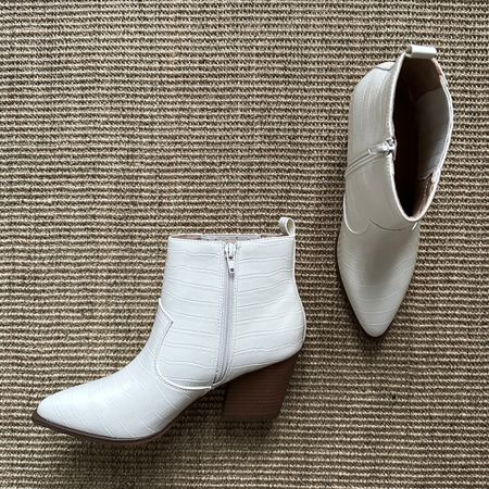 10/10 recommend these white western (cowboy) boots! So comfy, chic, and affordable from Amazon. 

#LTKfindsunder100 #LTKshoecrush #LTKSeasonal