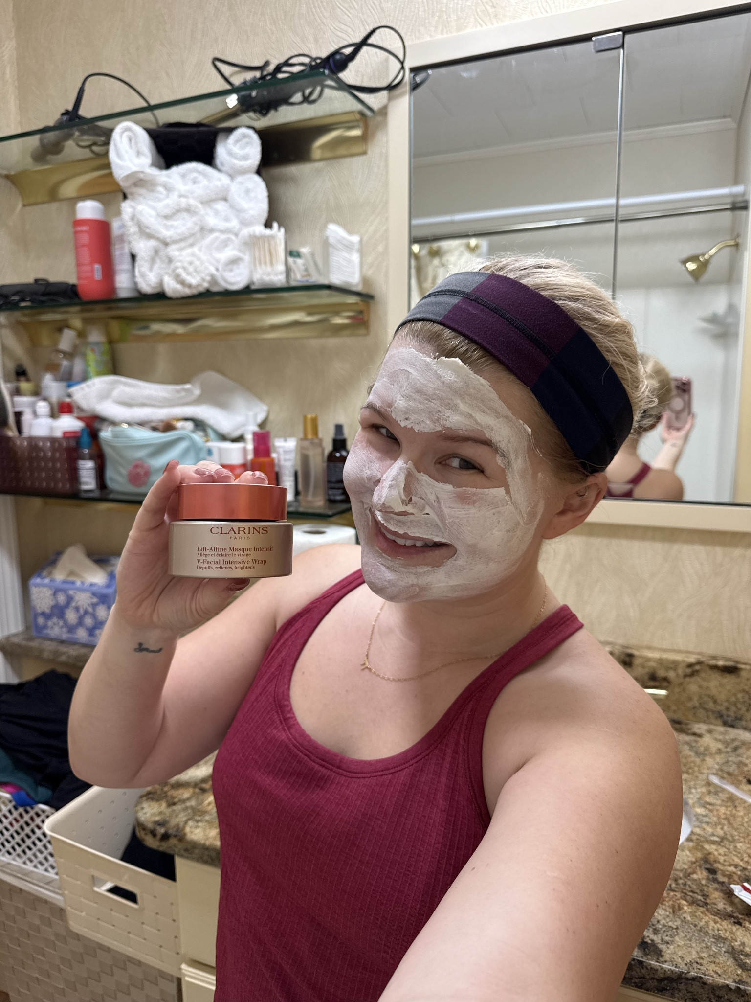 Face mask Sunday. This clarin’s face mask is a must! And it is on sale. 

#LTKPetite #LTKselfcare #LTKBeauty