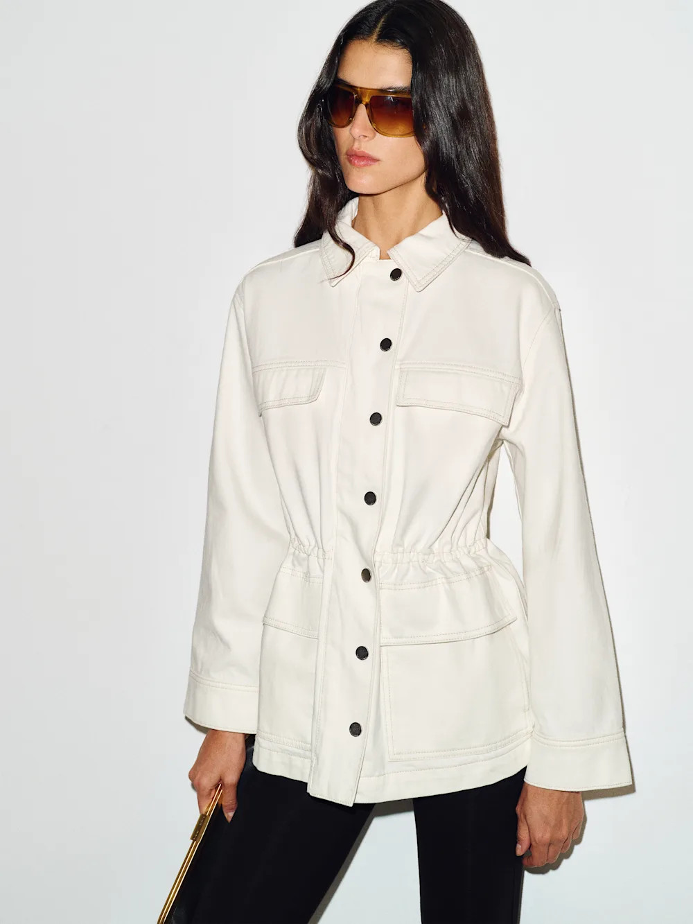 If you’ve been waiting to refresh your fall layers, Reformation has so many good outerwear finds on sale 🤎🍂 Think elevated trench coats, everyday jackets, cozy coats, denim layers, shackets, and more. These are the pieces that instantly make a simple outfit feel expensive.
#Reformation #FallFashionFinds #FallOuterwear #FallStyle #FallLayers #FallCoats #FallJackets #TrenchSeason #DenimJacketStyle #Shacket #QuietLuxuryStyle #ClassicStyle #FallWardrobe #AutumnOutfits #LTKFashion 

 #LTKSeasonal #LTKU #LTKSaleAlert