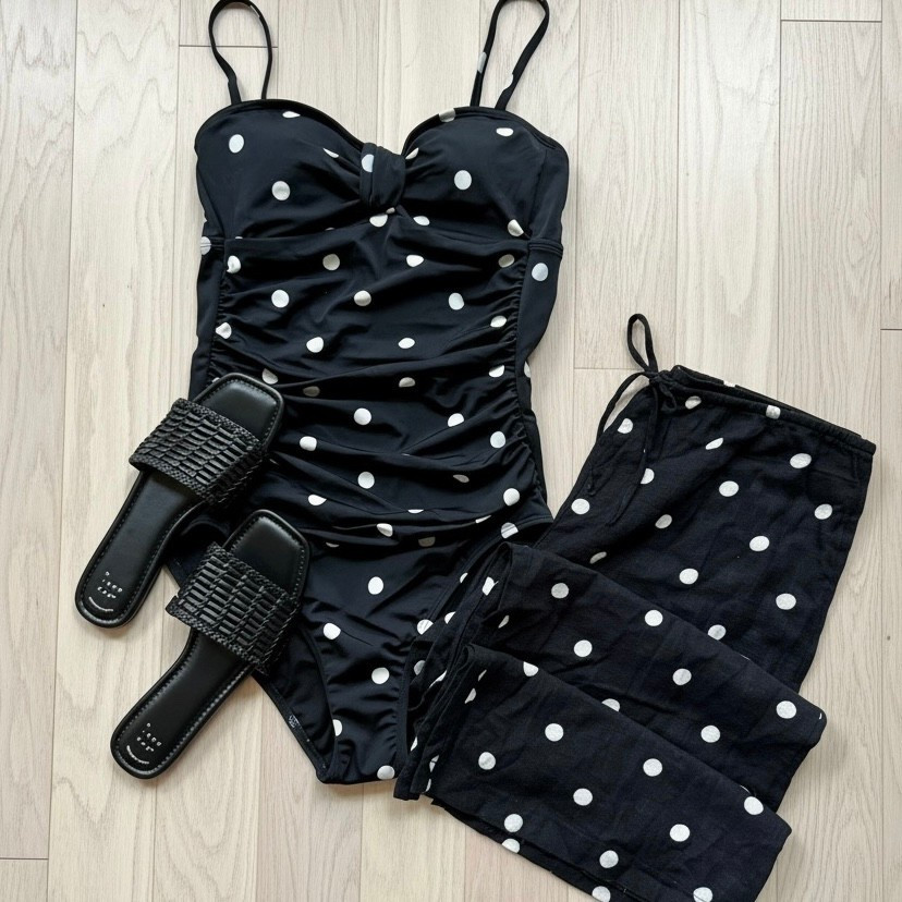 #TargetPartner #Target @Target  is the place to find all the trending swimsuits, coverups and sandals! 