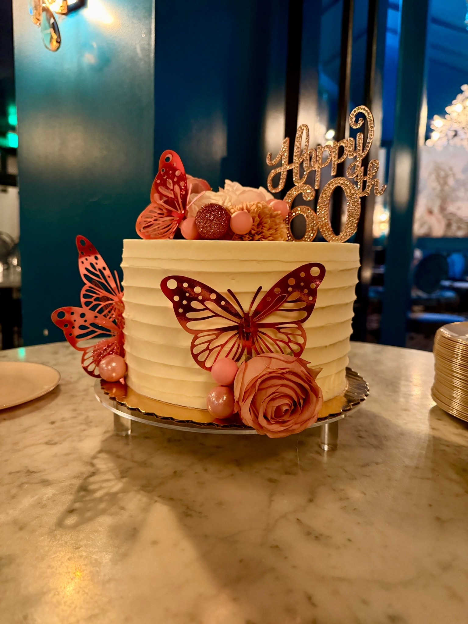 Glow & Create: DIY Cake Decor ✨

#LTKU #LTKvlog #LTKBeauty