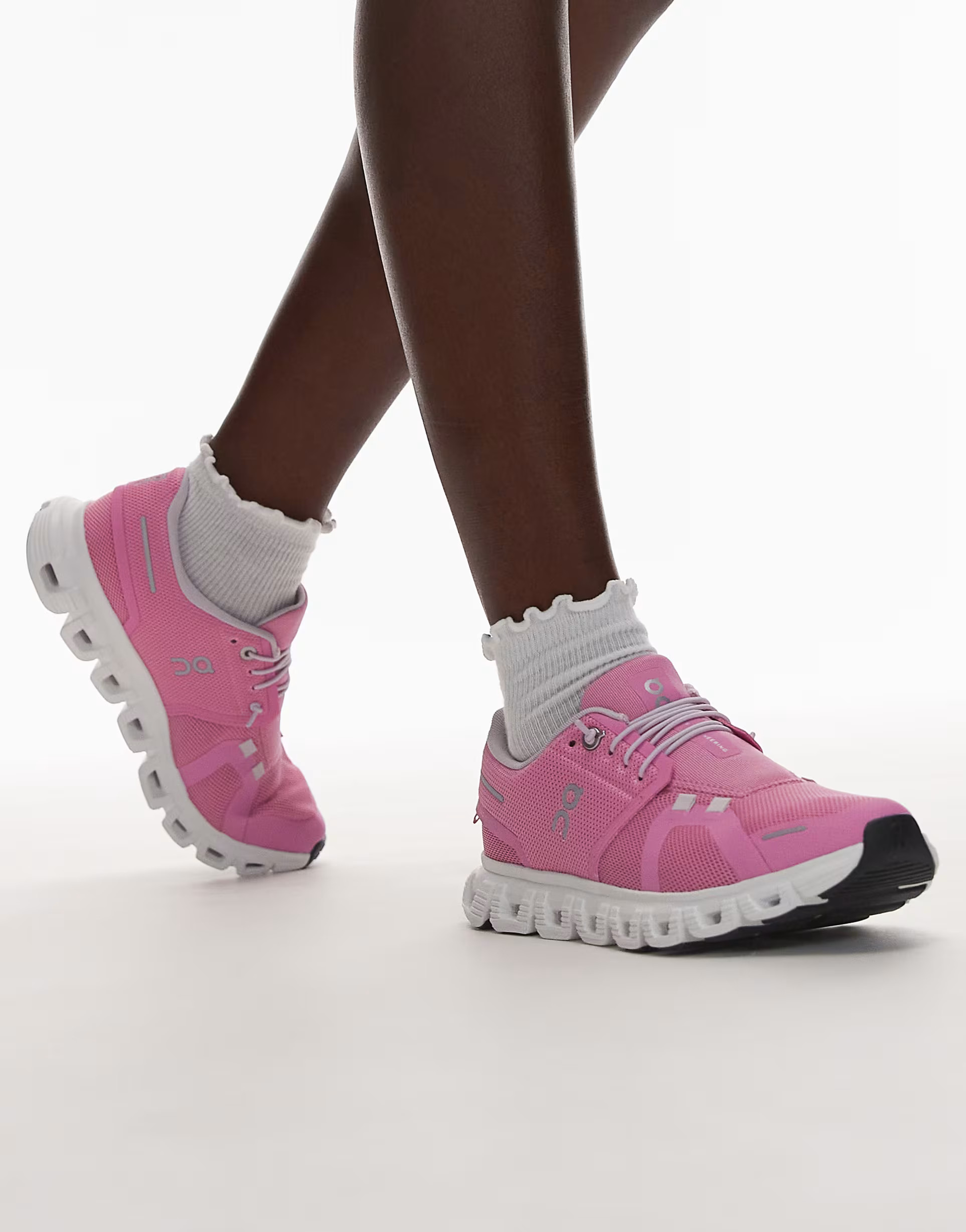 ON - Cloud 6 - All Day - Sneakers in roze | ASOS (Global)