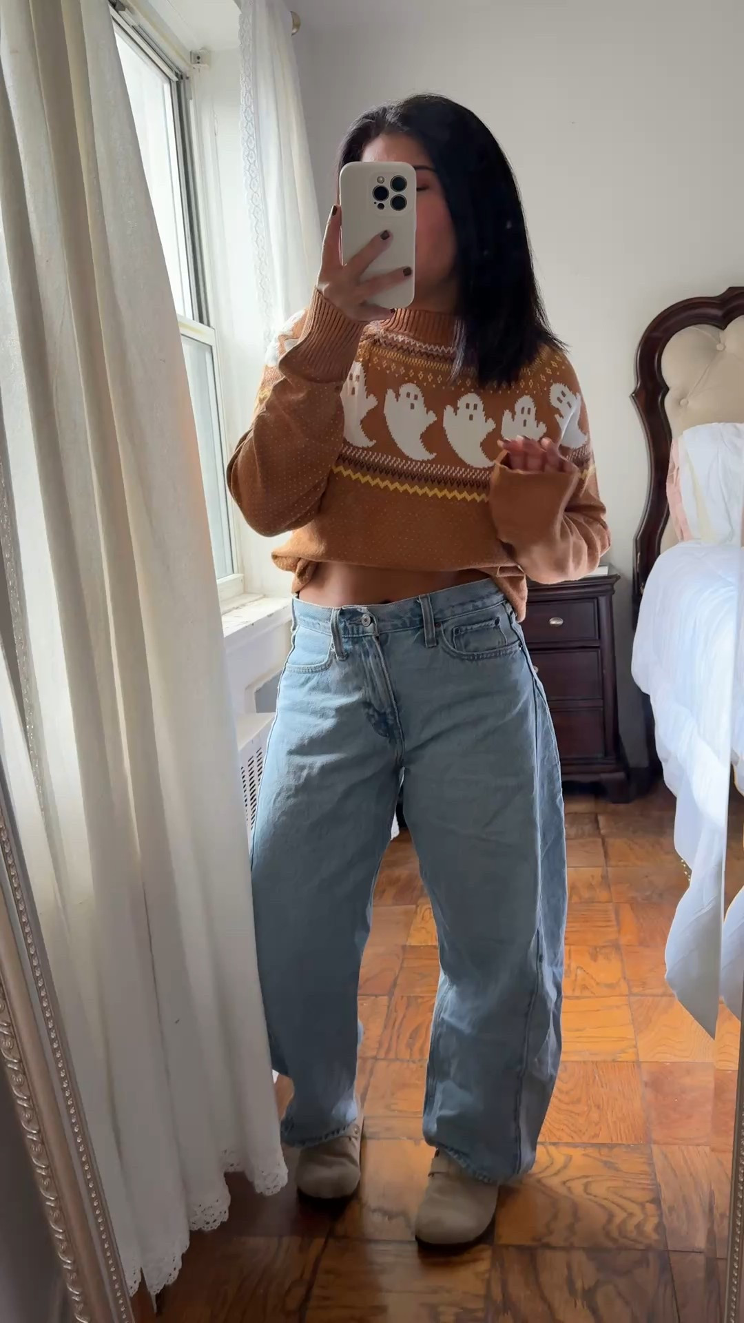 so much 90’s nostalgia with this sweater 👻🧡

#LTKFindsUnder100 #LTKFindsUnder50 #LTKHalloween