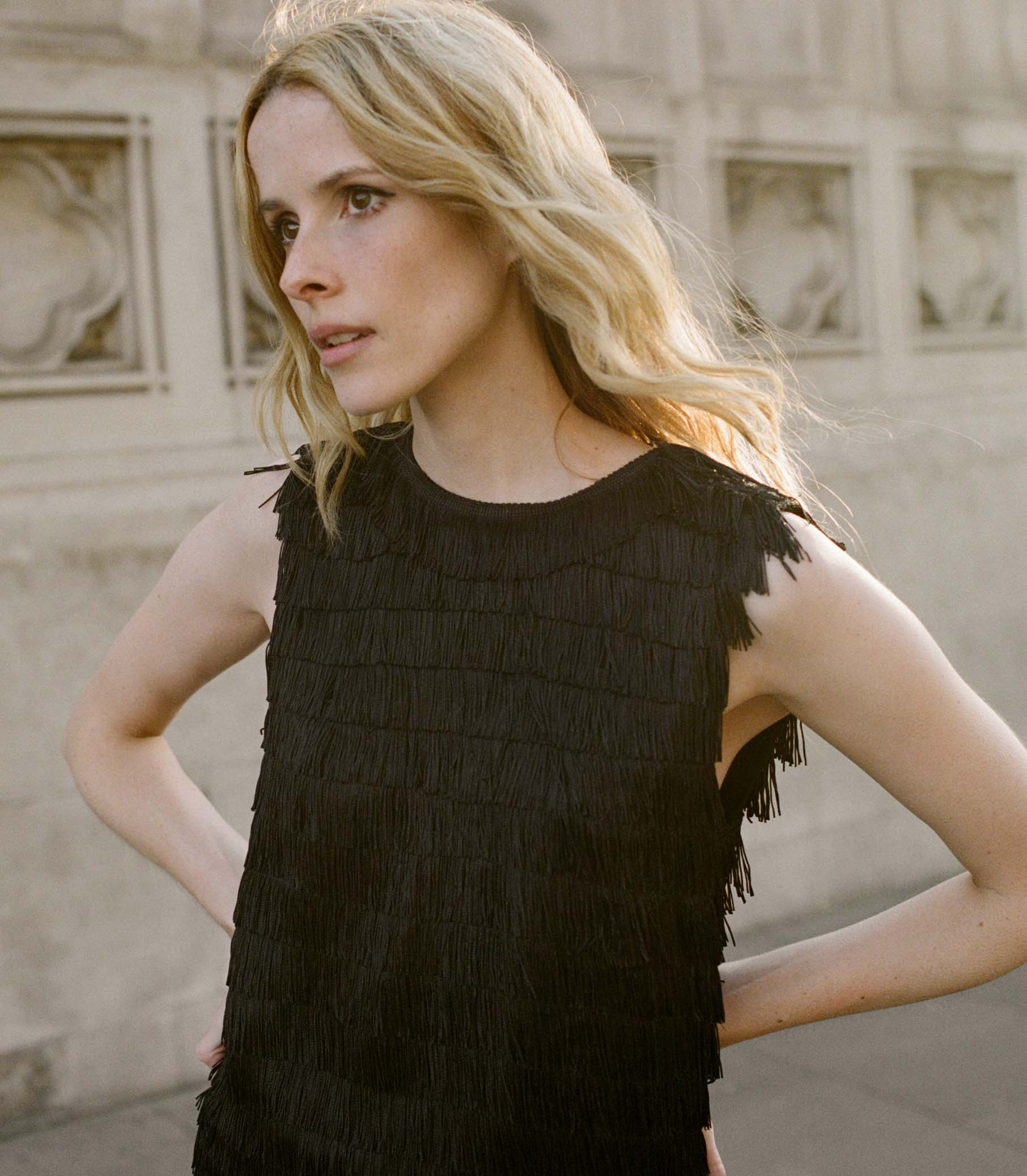 Soirée Tunic Top - Black | DÔEN | DOEN