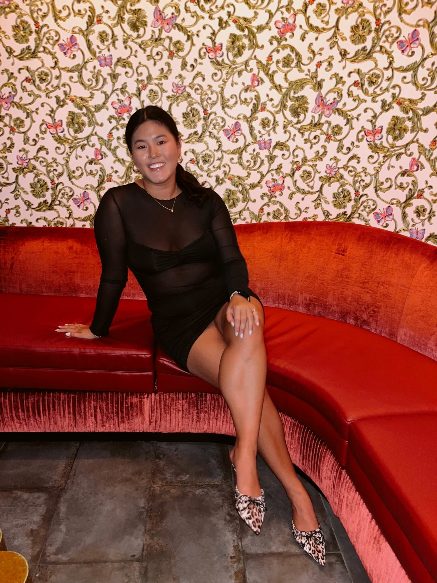 All-black everything 🖤 This dress is serving confidence, elegance, and main-character energy for the holidays & NYE 💋