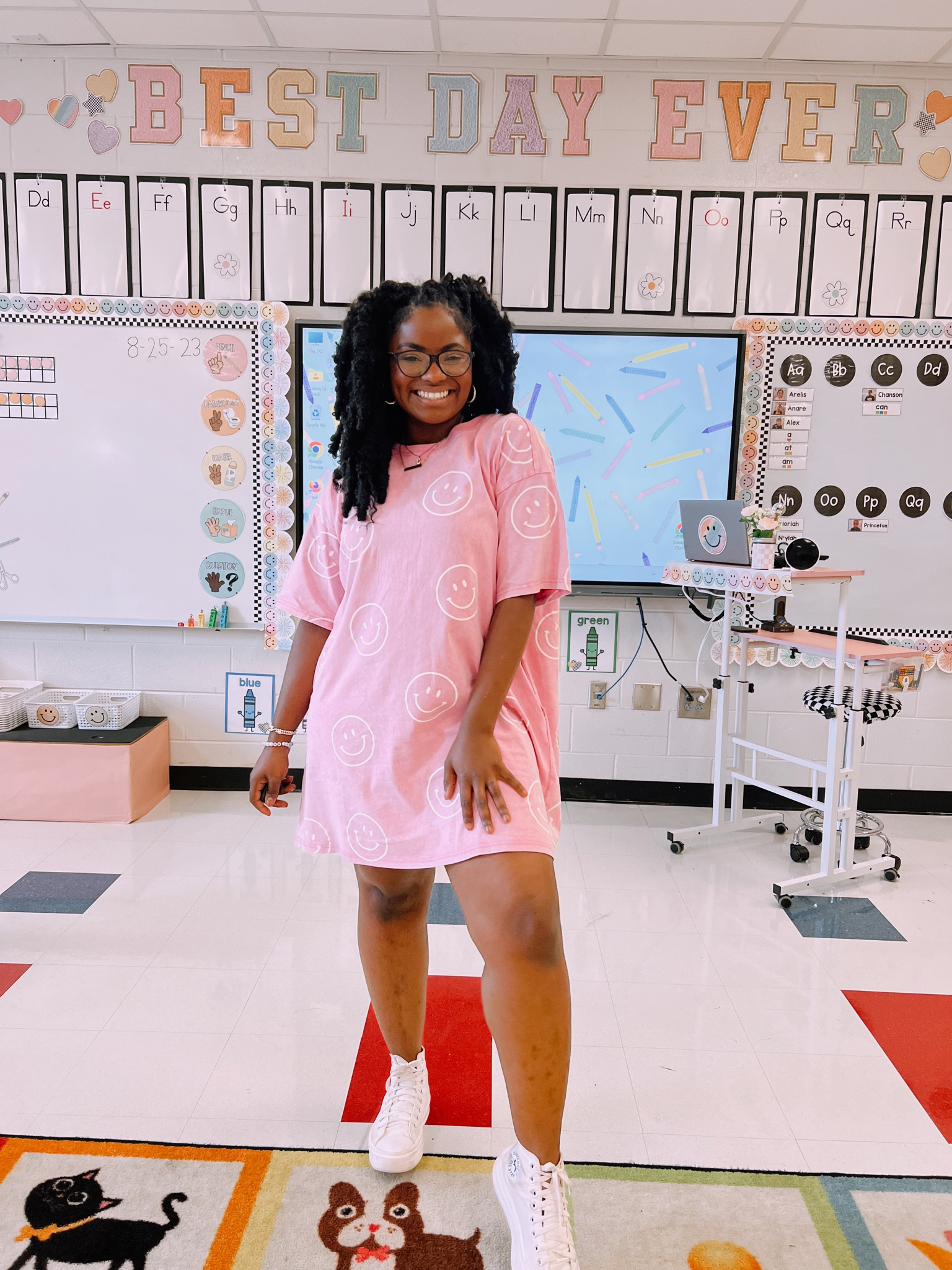 dress is from @thewhitehangerboutique 💗✨ 

use code COURTNEY20 for $$$ off

i’m wearing a medium, it’s very oversized!