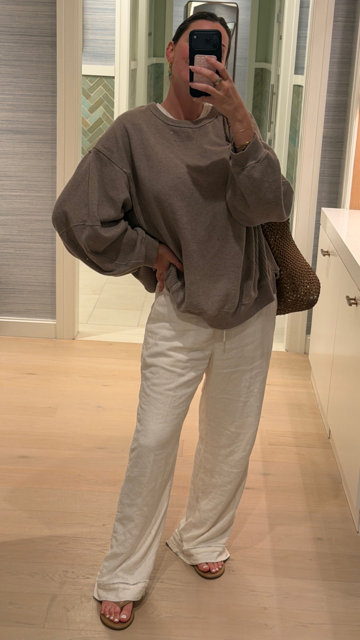 Had myself a little spa morning here in Naples! 😍💆🏻‍♀️ wearing my fav linen pants and my most worn pullover (that’s a part of a set!) 

#LTKmomlife #LTKdayinmylife #LTKselfcare