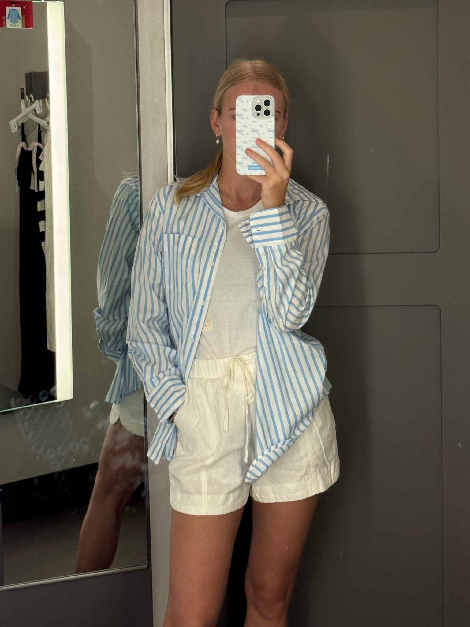 The cutest summer outfit
White Shorts, shirt, and long sleeve button up #target #targetfit #targetfind #summer #sunmerfit 

#LTKStyleTip #LTKFindsUnder50
