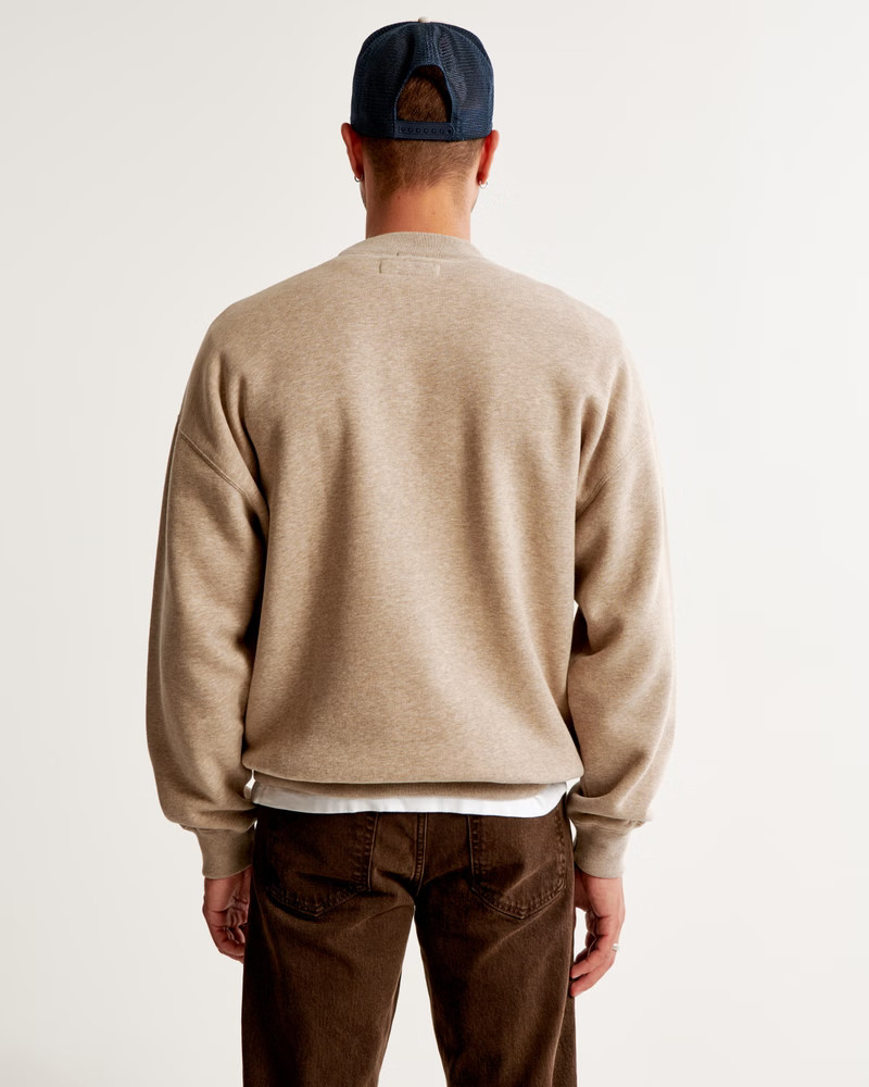 Essential Crew Sweatshirt | Abercrombie & Fitch (US)
