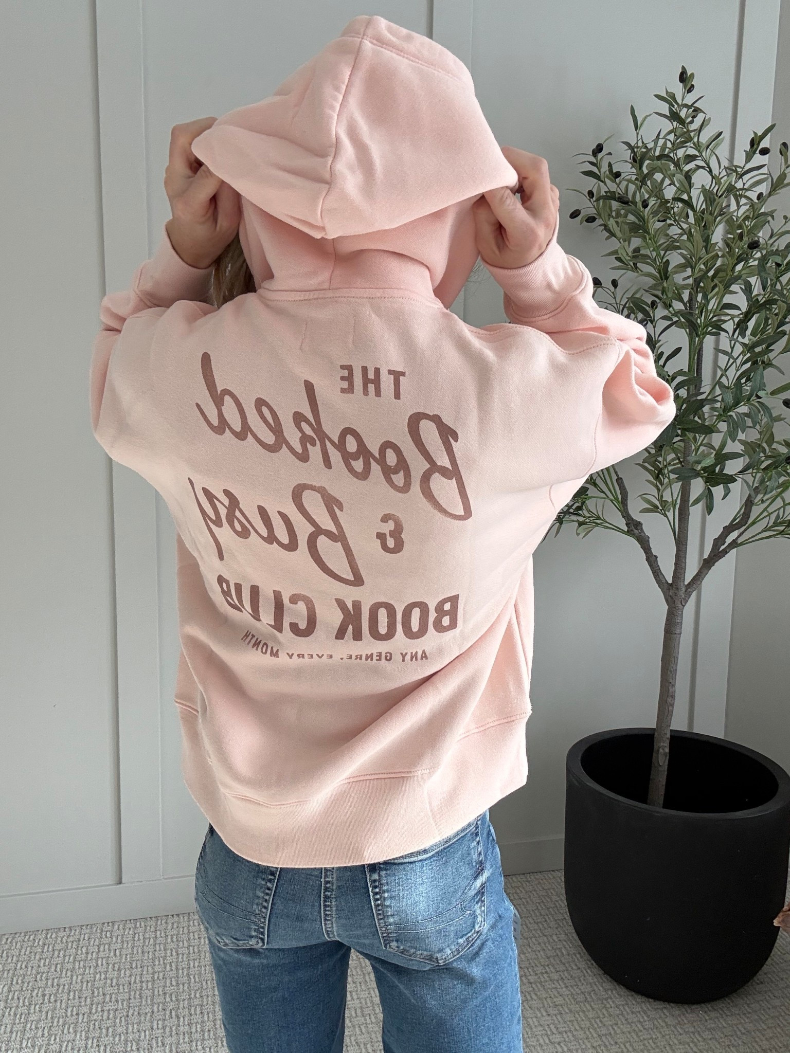 Book lovers
Book club hoodie
Oversized sweatshirt
Wearing size XS

#LTKootd #LTKmomlife