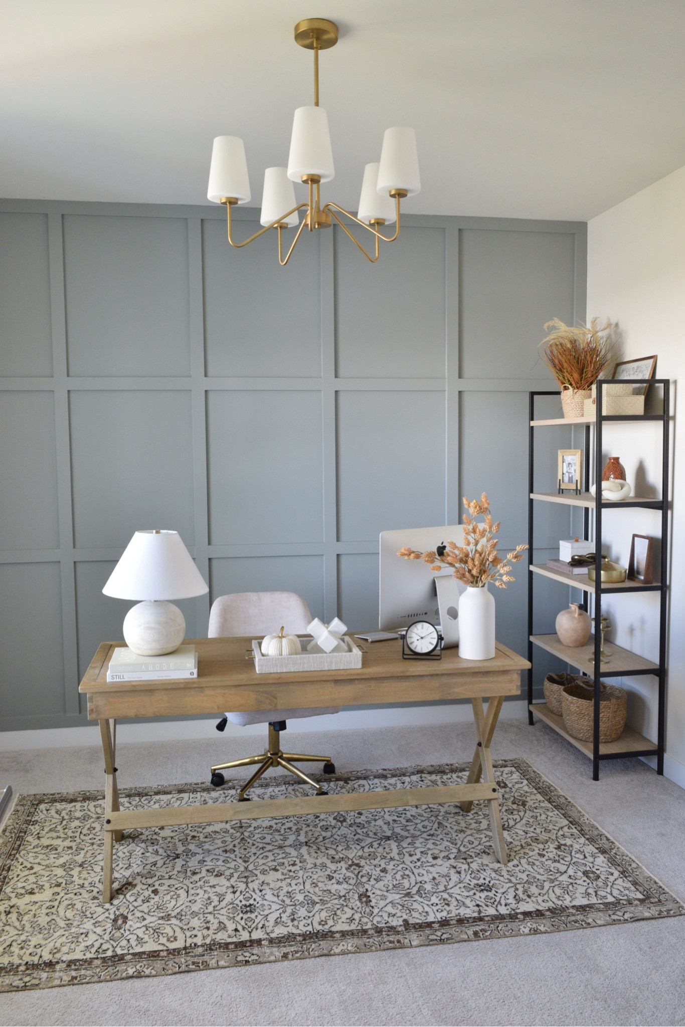 Home office decor 

#LTKhome #LTKSeasonal #LTKstyletip