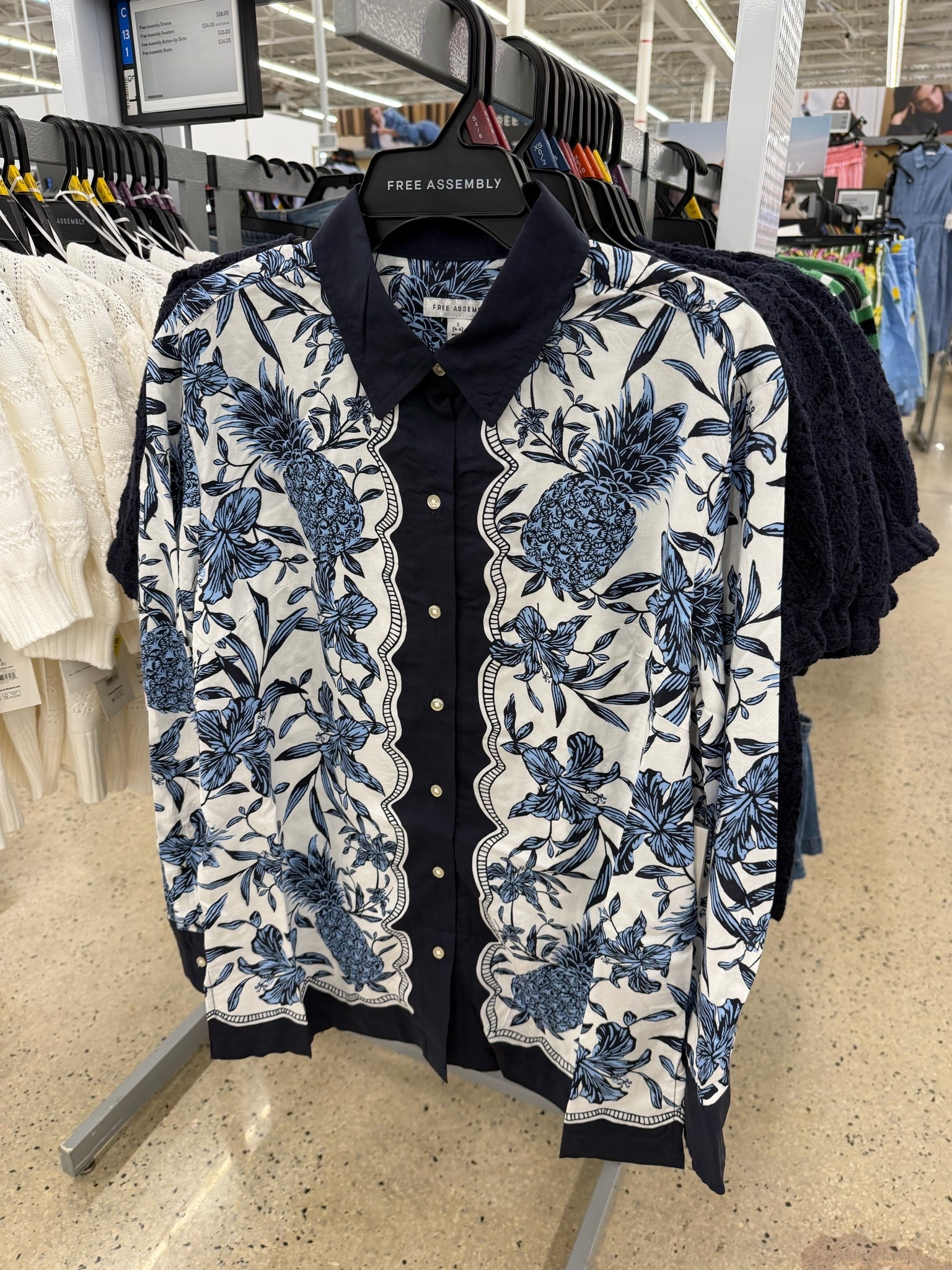Walmart top that looks like Farm Rio, I love the colors and pineapple print. Matching shorts too! #walmartfashion